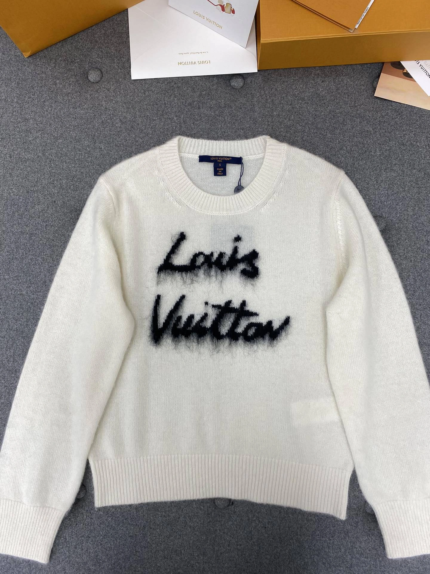 Bald Eagle- 8V cashmere high quality versionmiumiu item:D-F801L0905