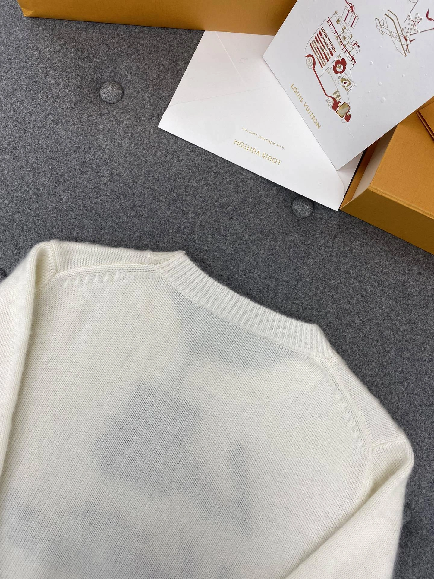 Bald Eagle- 8V cashmere high quality versionmiumiu item:D-F801L0905