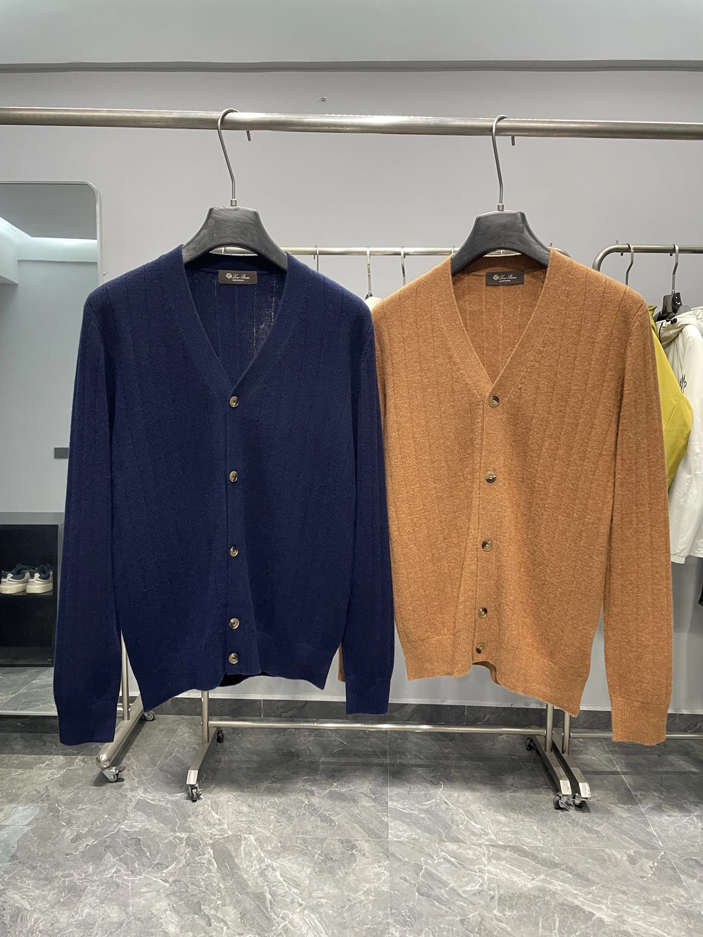 Bald Eagle- 8oro Pi191 high quality version wool 2 Colour item:E-F360K1007-2
