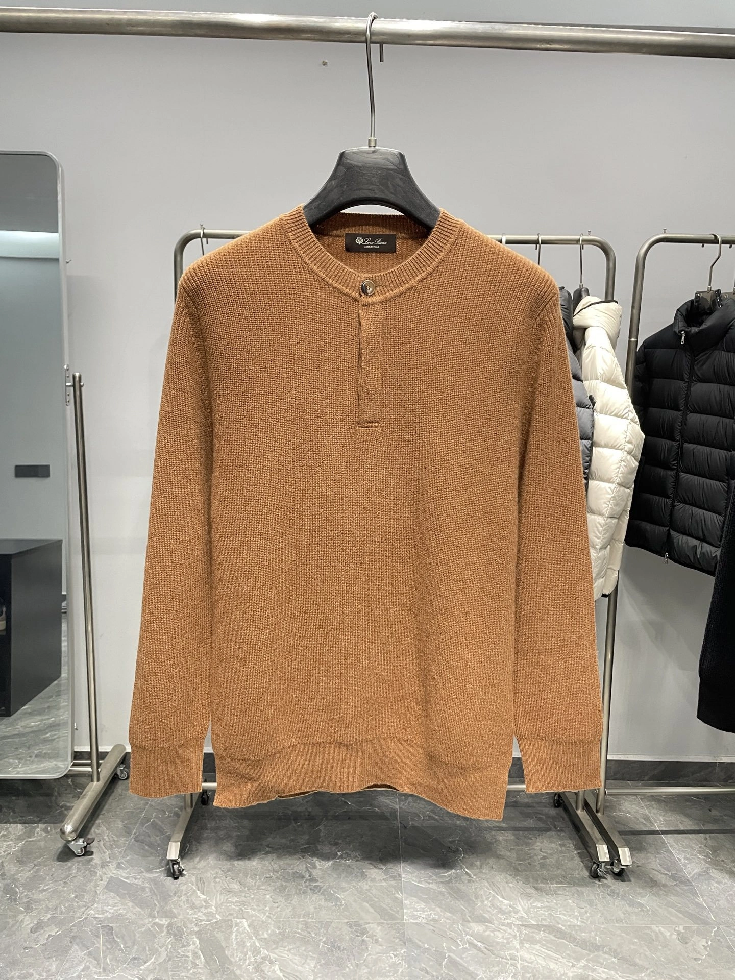 Bald Eagle- 8oro Pi191 wool 2colour item:E-F360K0348-2