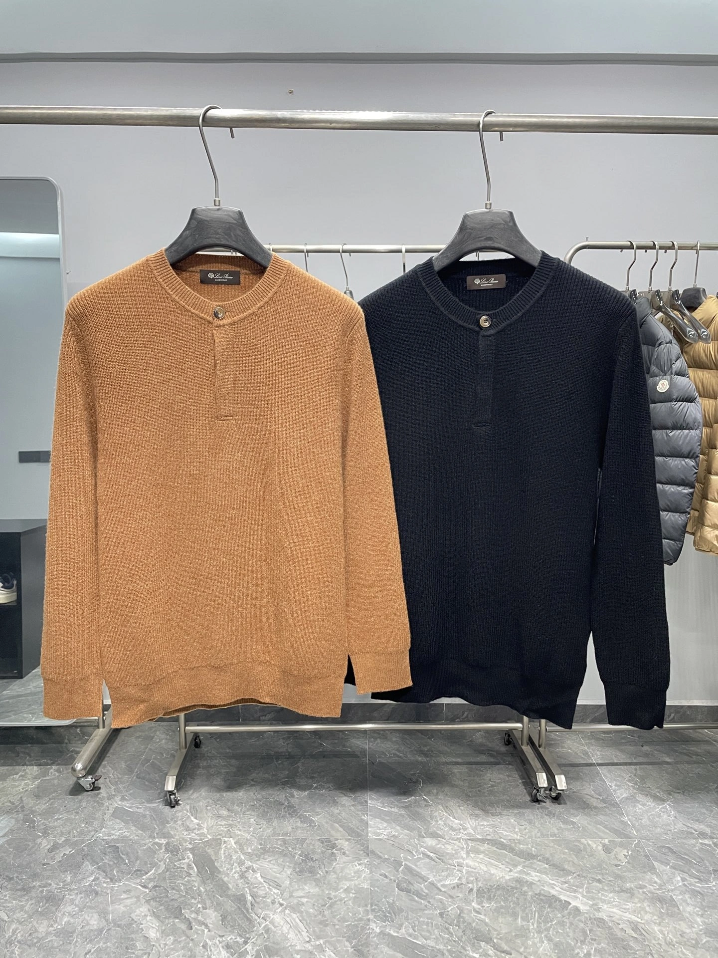 Bald Eagle- 8oro Pi191 wool 2colour item:E-F360K0348-2
