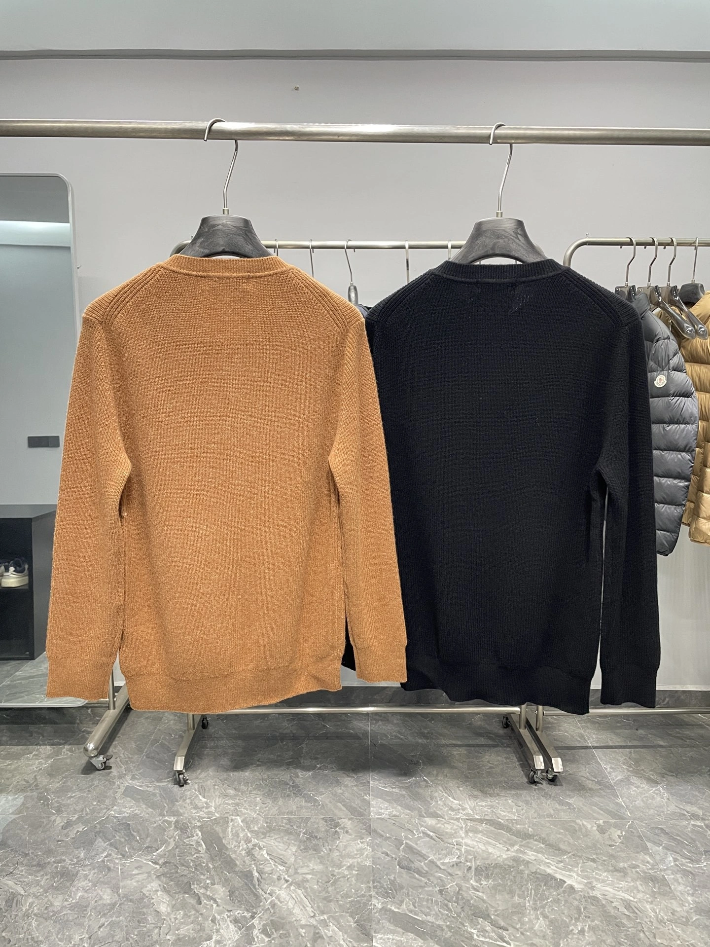 Bald Eagle- 8oro Pi191 wool 2colour item:E-F360K0348-2