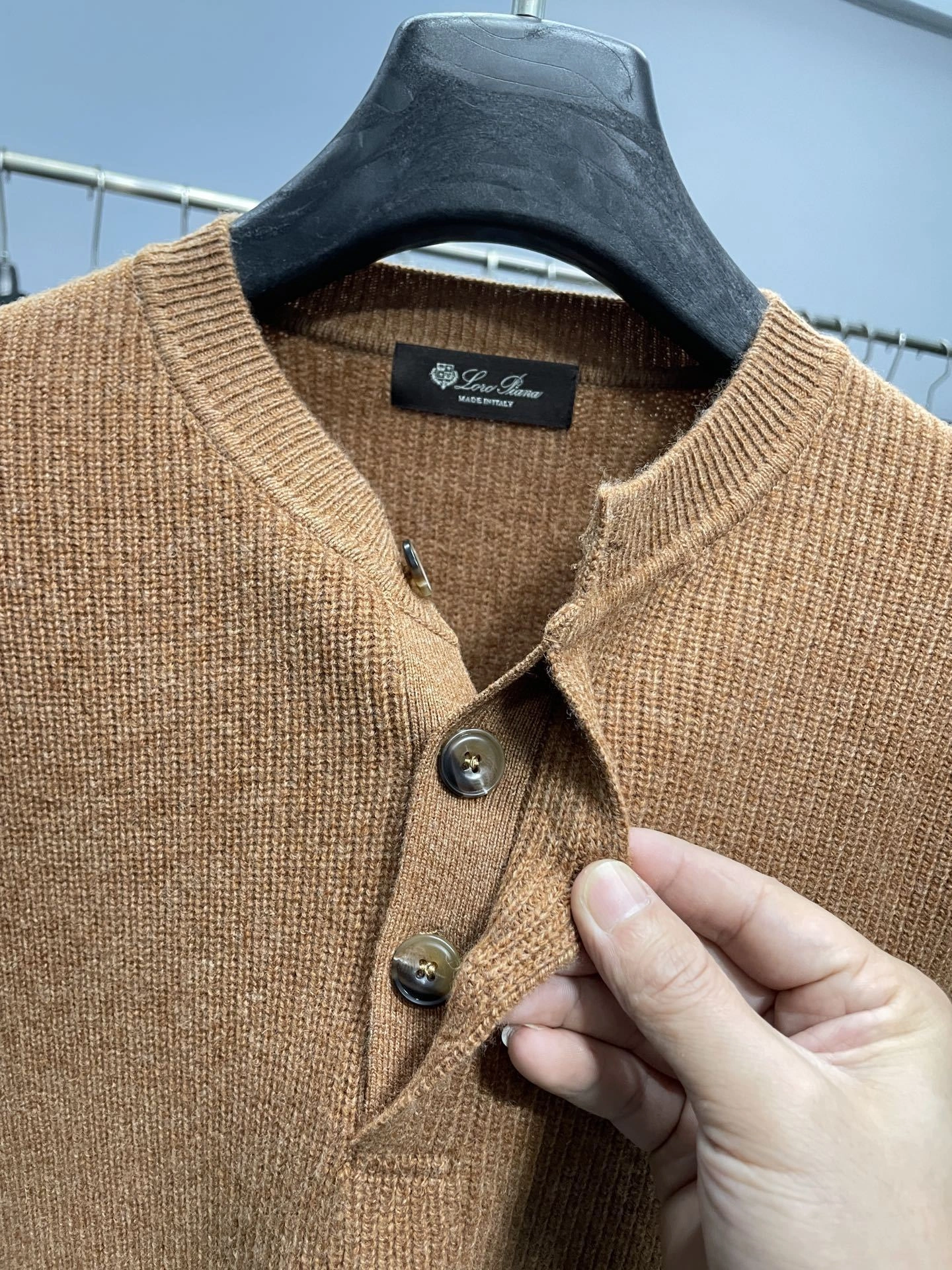 Bald Eagle- 8oro Pi191 wool 2colour item:E-F360K0348-2