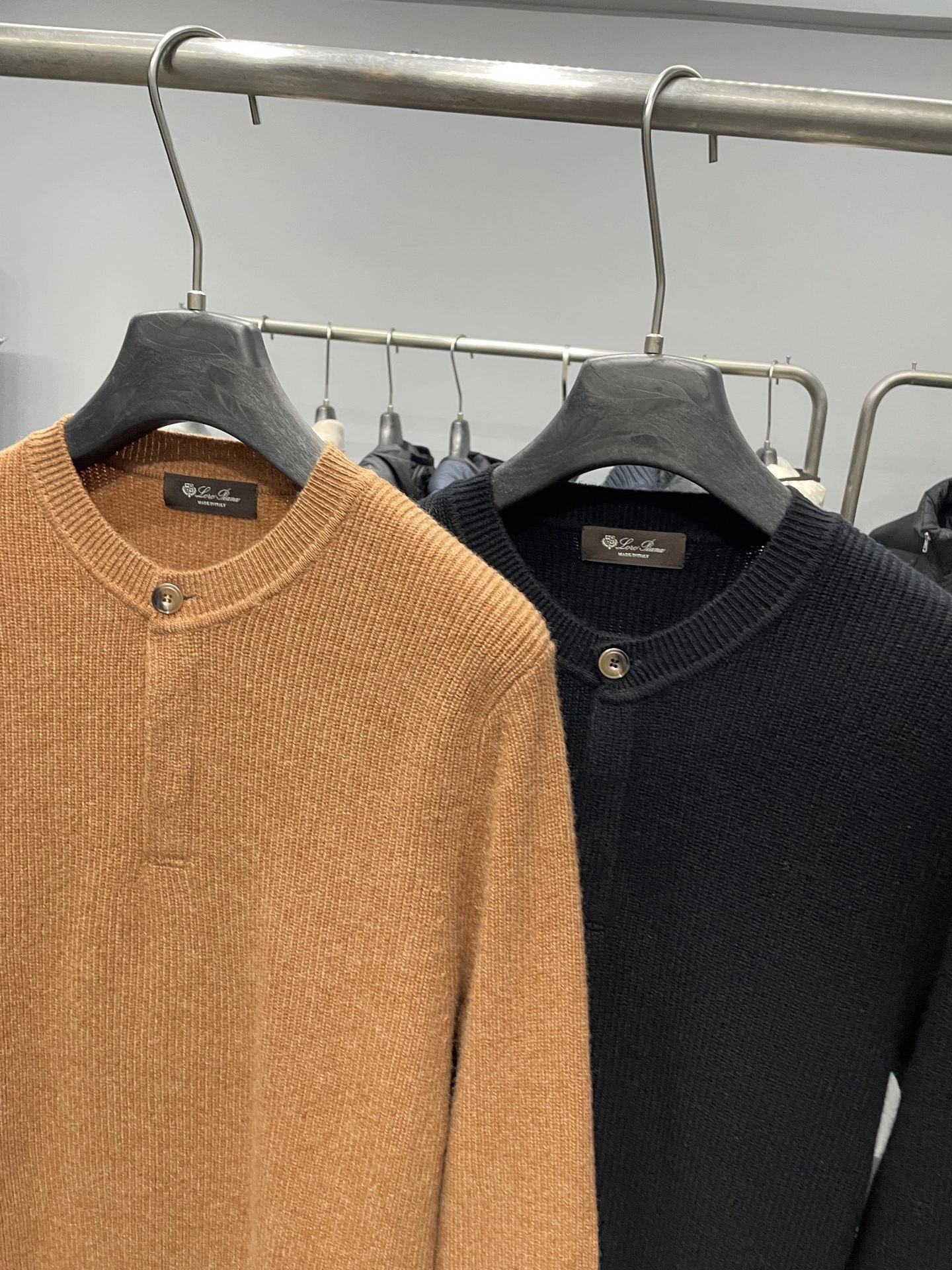 Bald Eagle- 8oro Pi191 wool 2colour item:E-F360K0348-2
