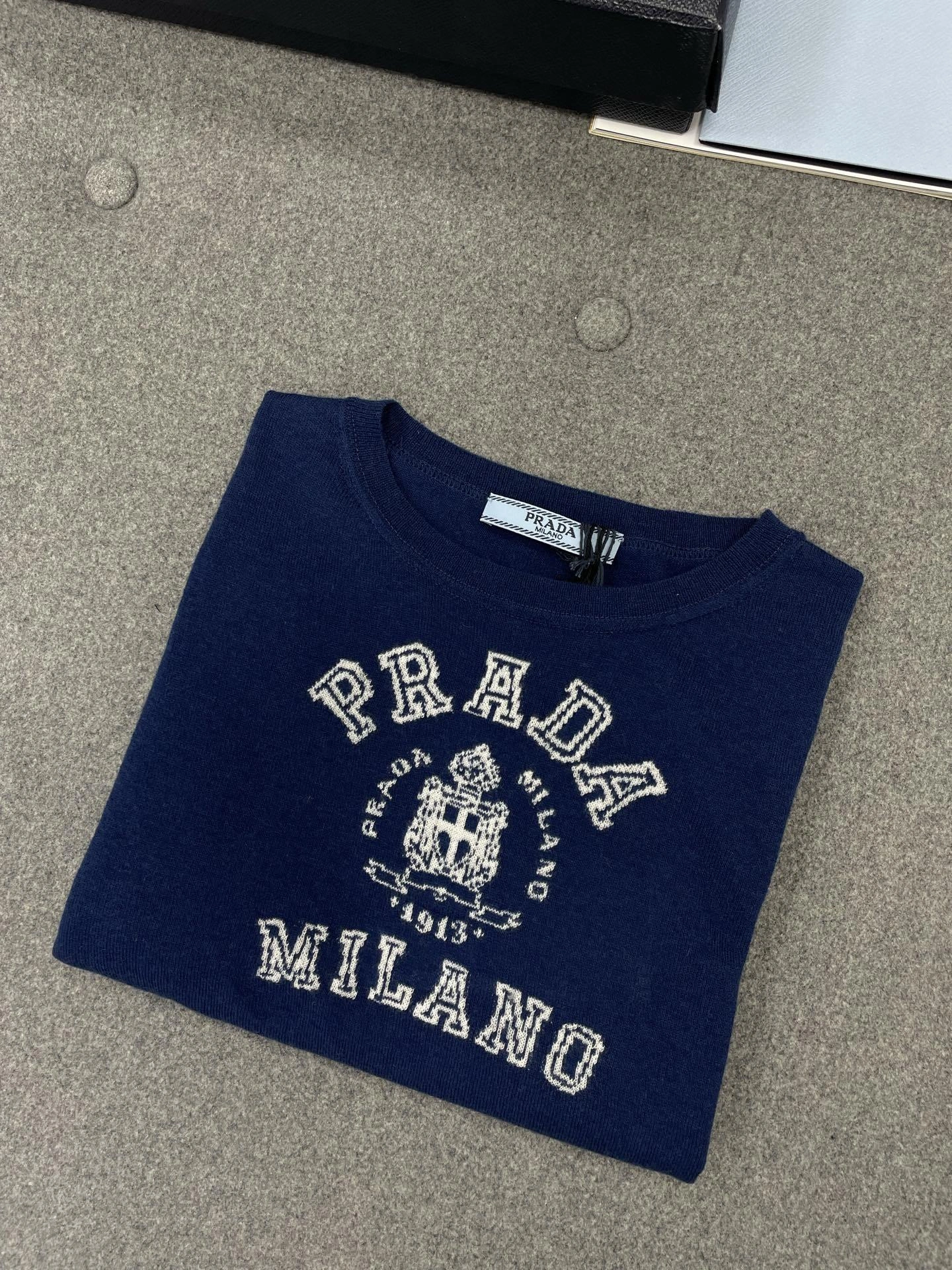 Bald Eagle- Pr141 cashmere item:E-F801H1228
