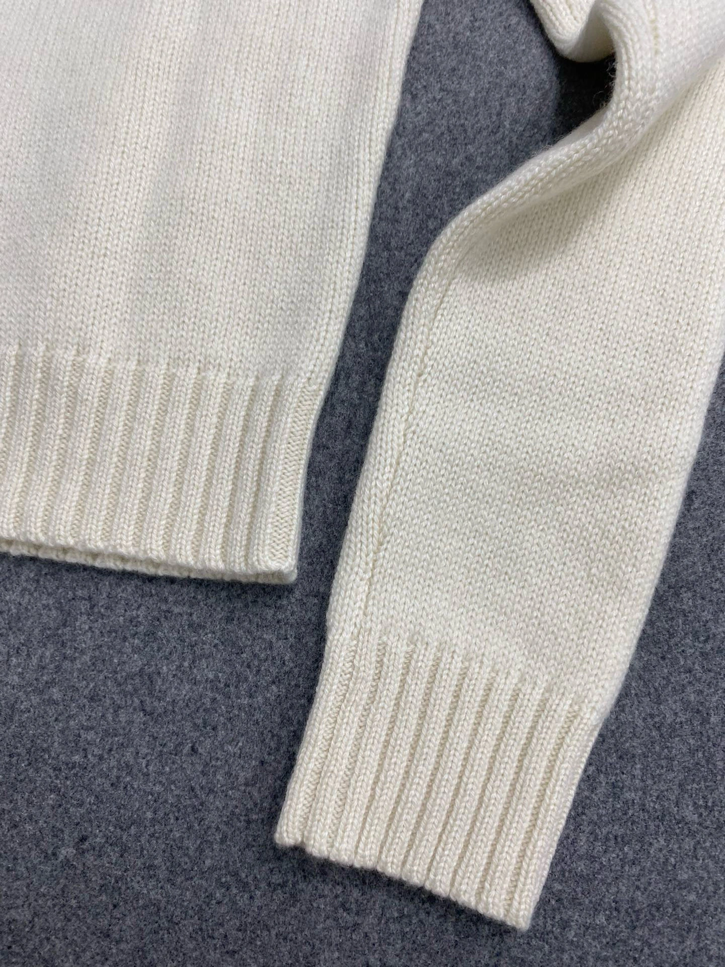Bald eagle- 4ior cashmere quality version item:E-F801E2004