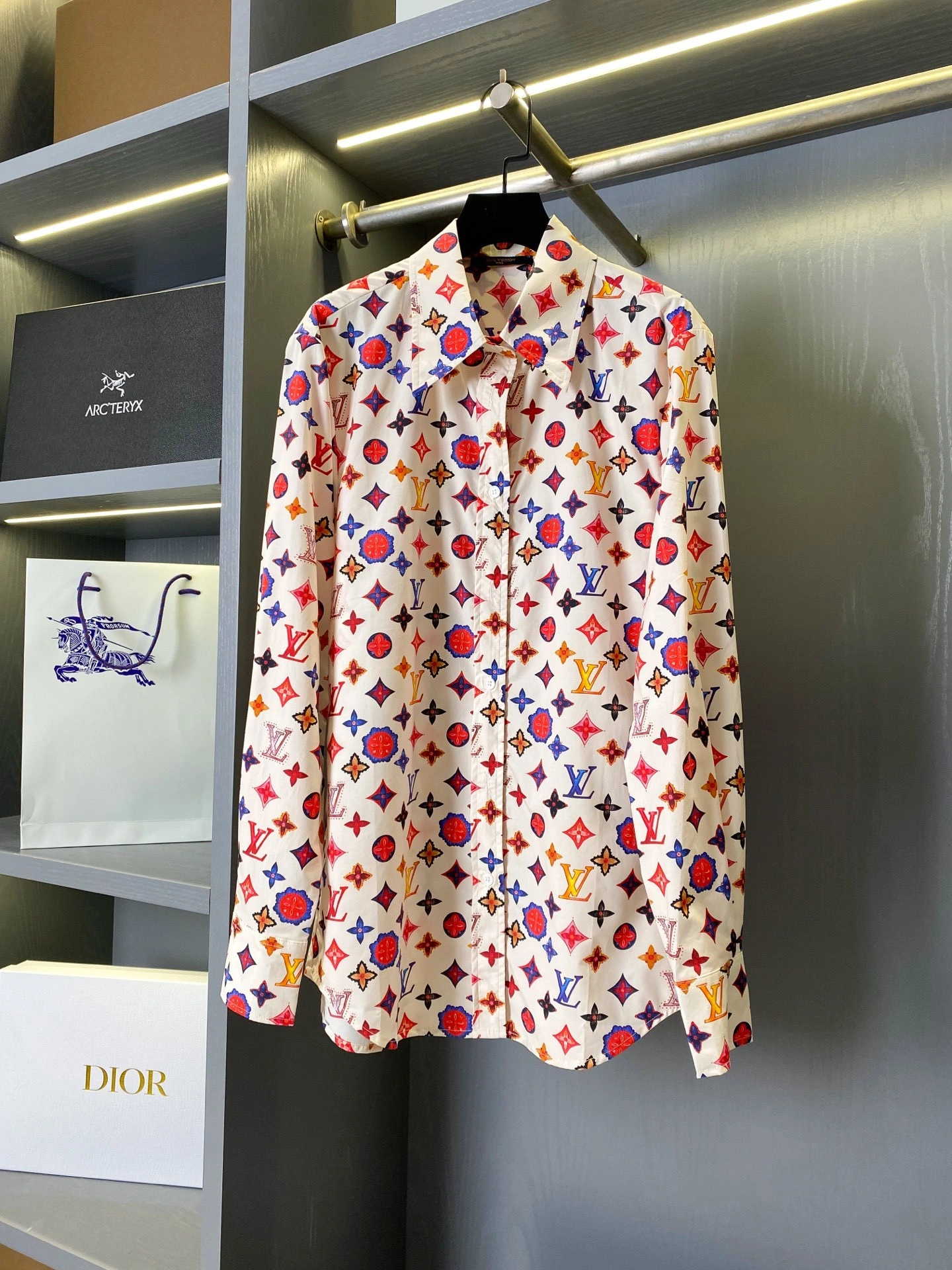 Bald eagle- 8V mulberry silk high quality version item:E-F020C3020