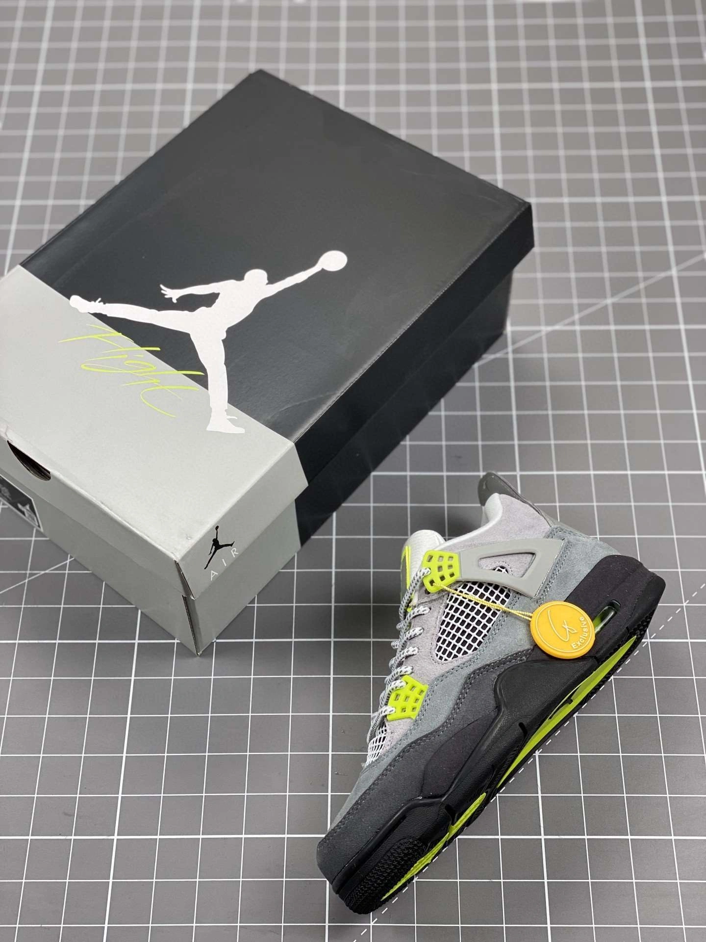 &*Ball shoes-CT5342-007 95 Neon item ：006E063X0399E1505