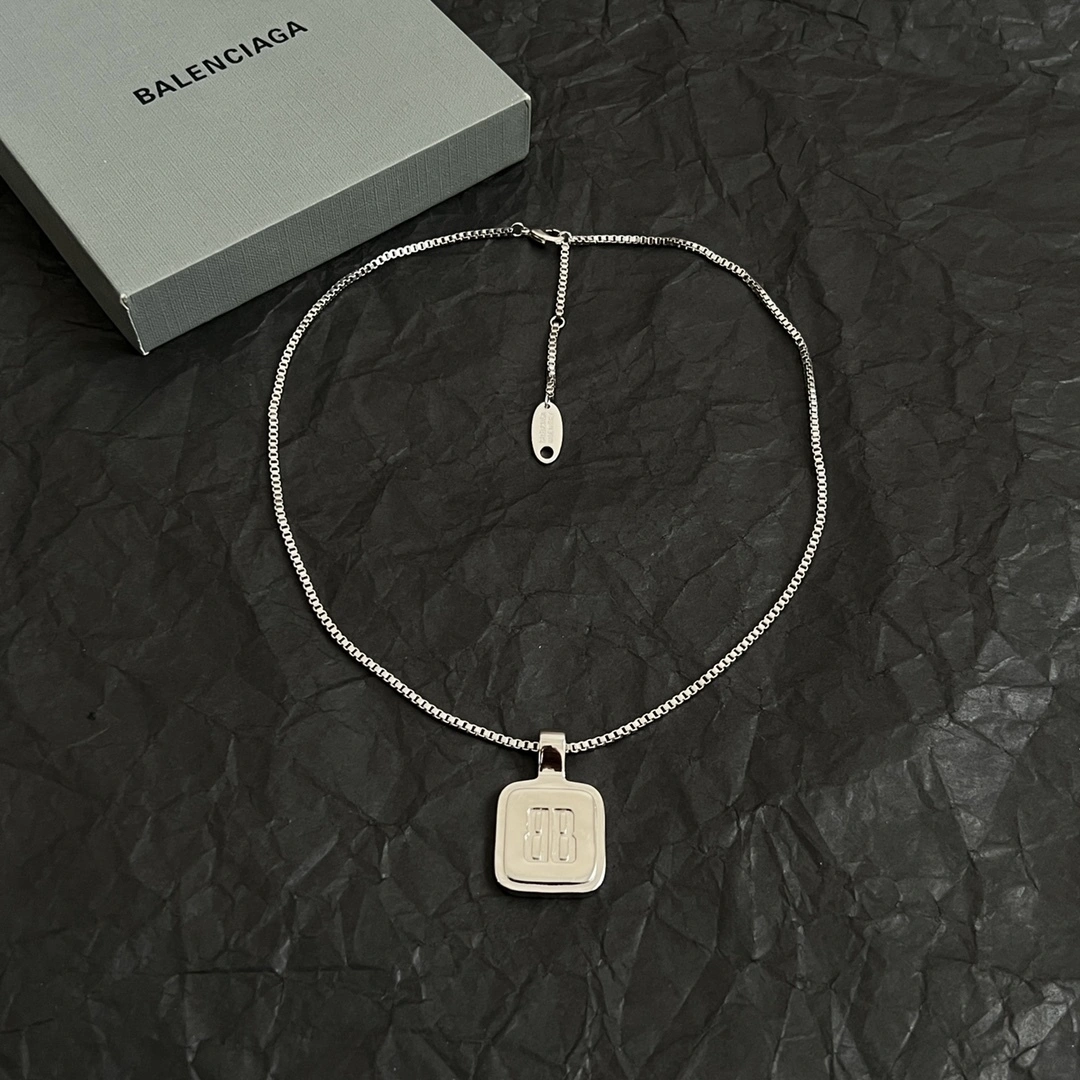 Barbara -- 218593i161 necklace 2colour item:E-S092L3167-2H