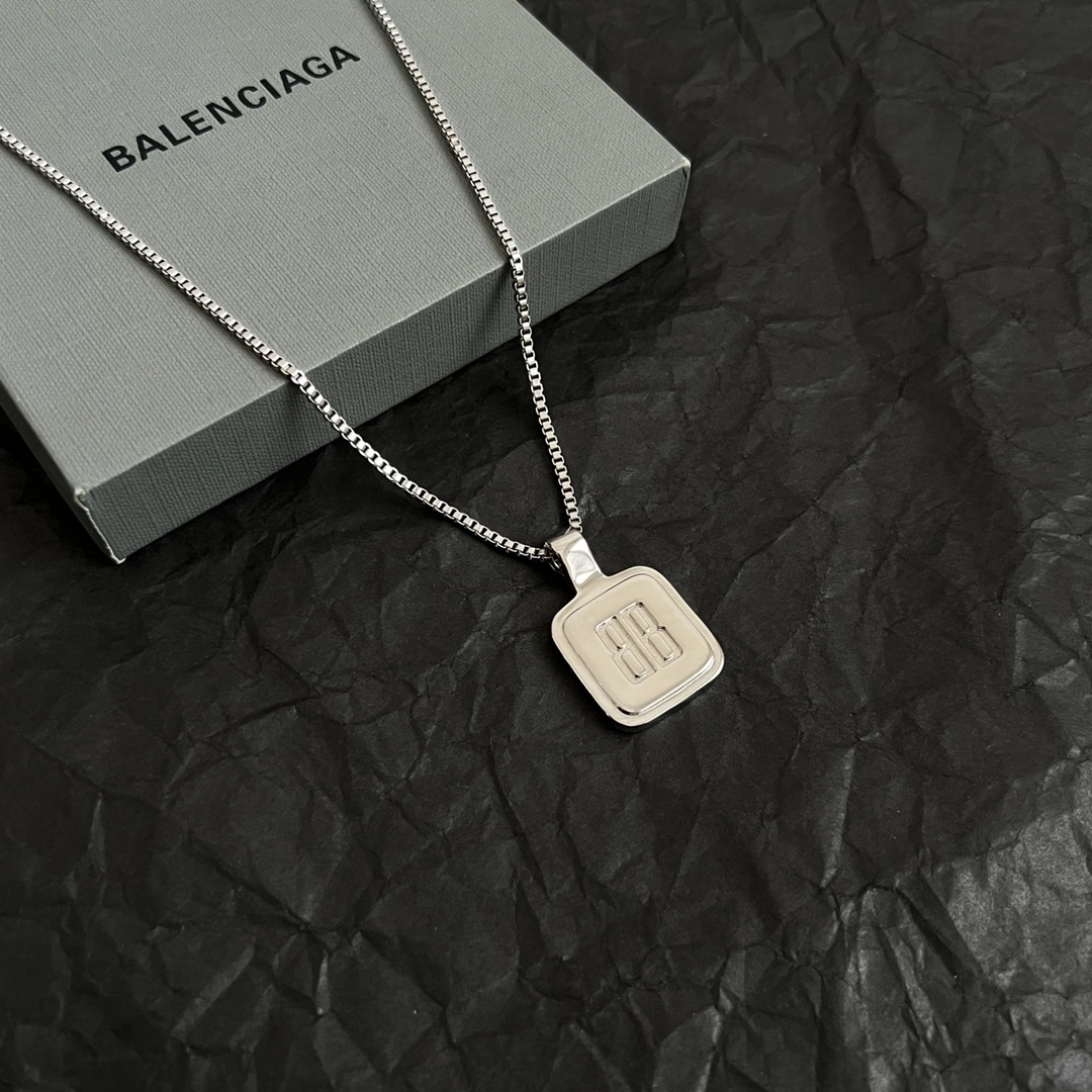 Barbara -- 218593i161 necklace 2colour item:E-S092L3167-2H