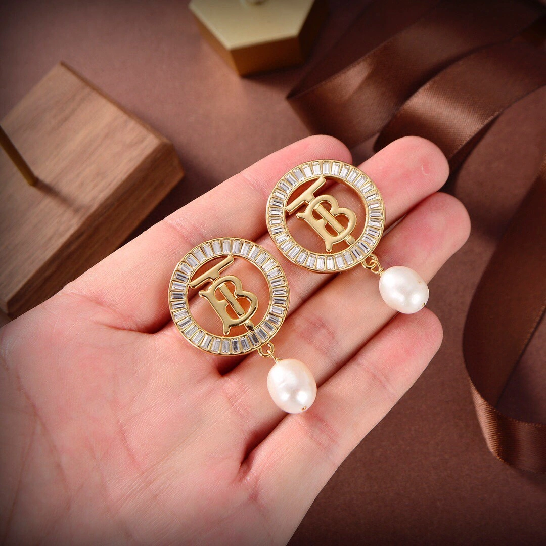 Barbara -- 2ur25rry earrings item:E-S092L3182H