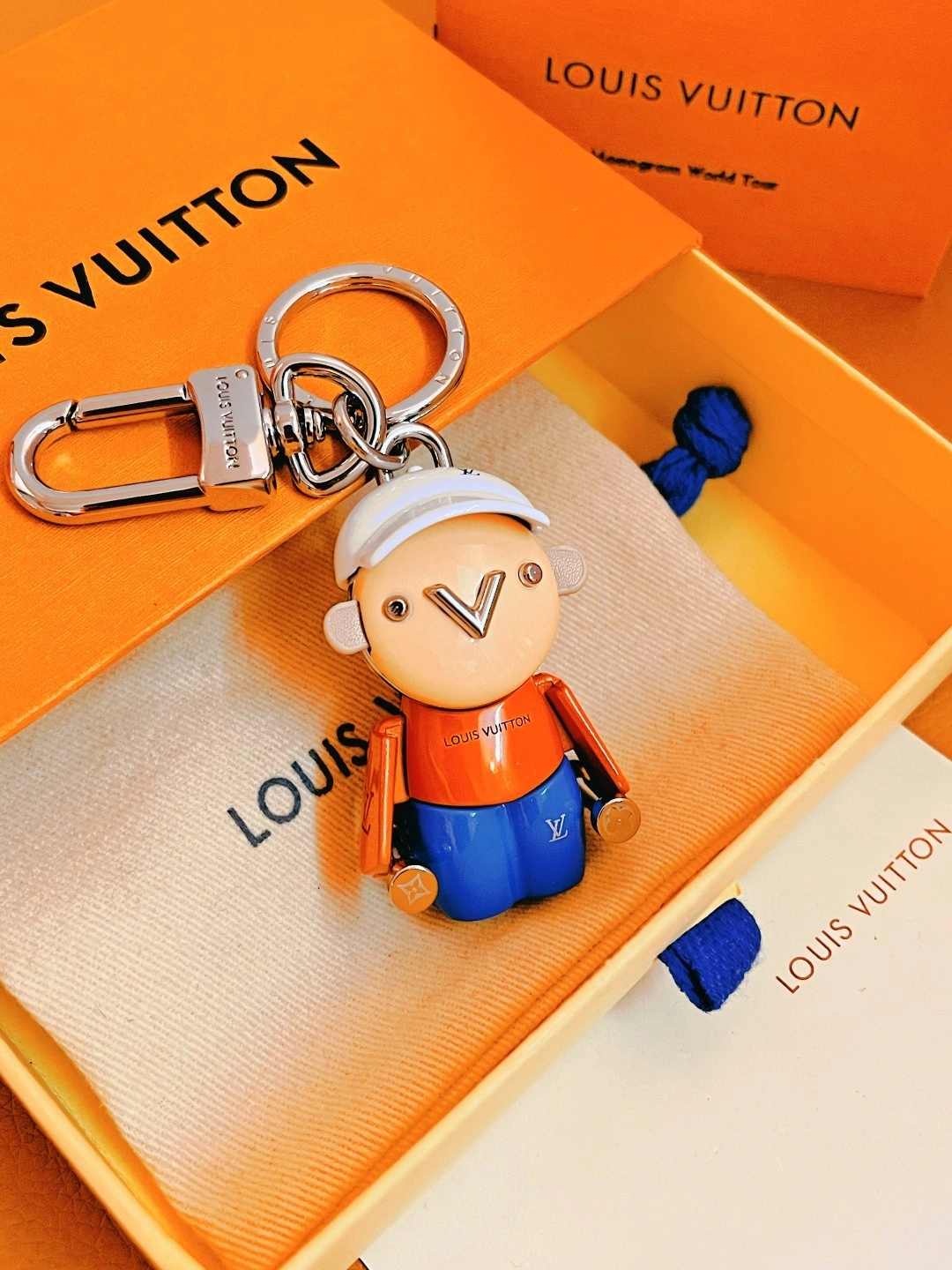 Barbara -- 8V M01197 Gaston Gym Monogram item:E-S000L3176H