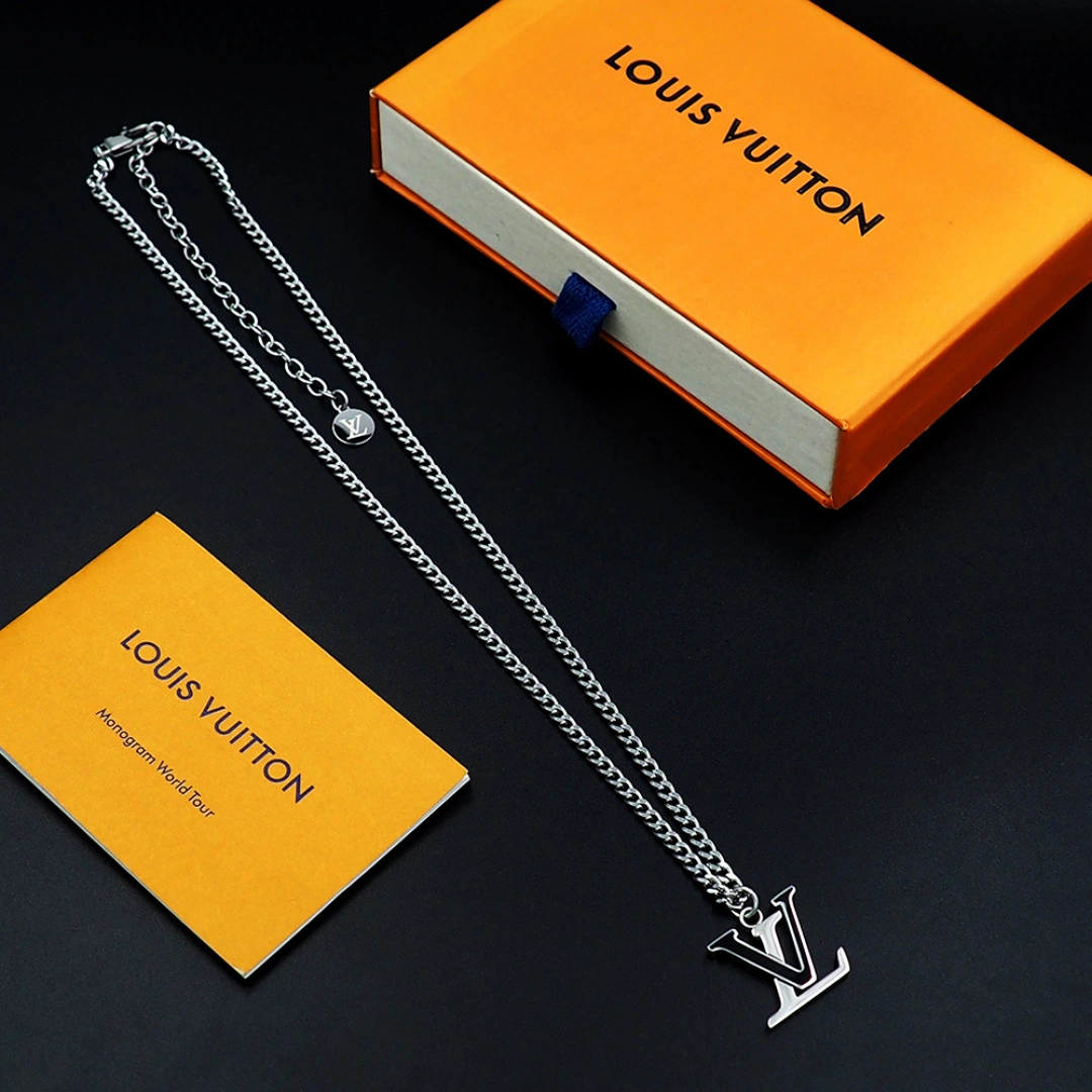 Barbara -- 8V XP945 Iconic necklace 2colour item:E-S092L3171-2H
