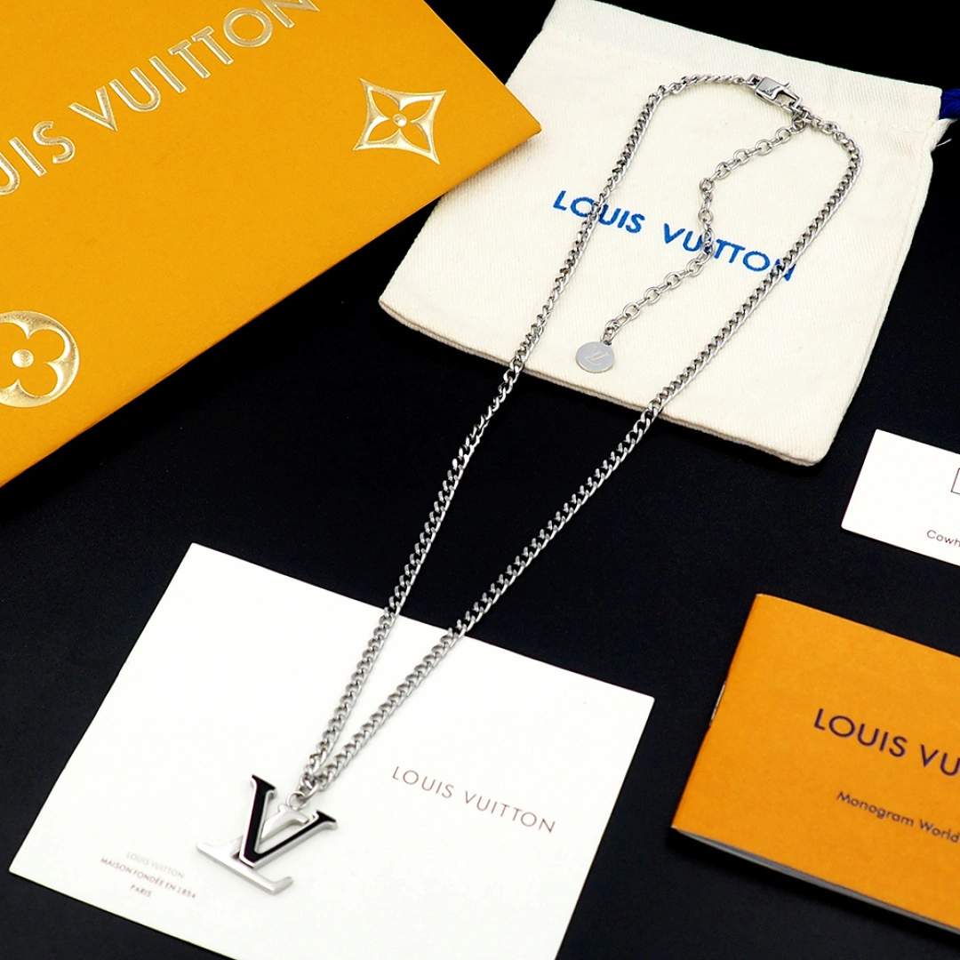 Barbara -- 8V XP945 Iconic necklace 2colour item:E-S092L3171-2H