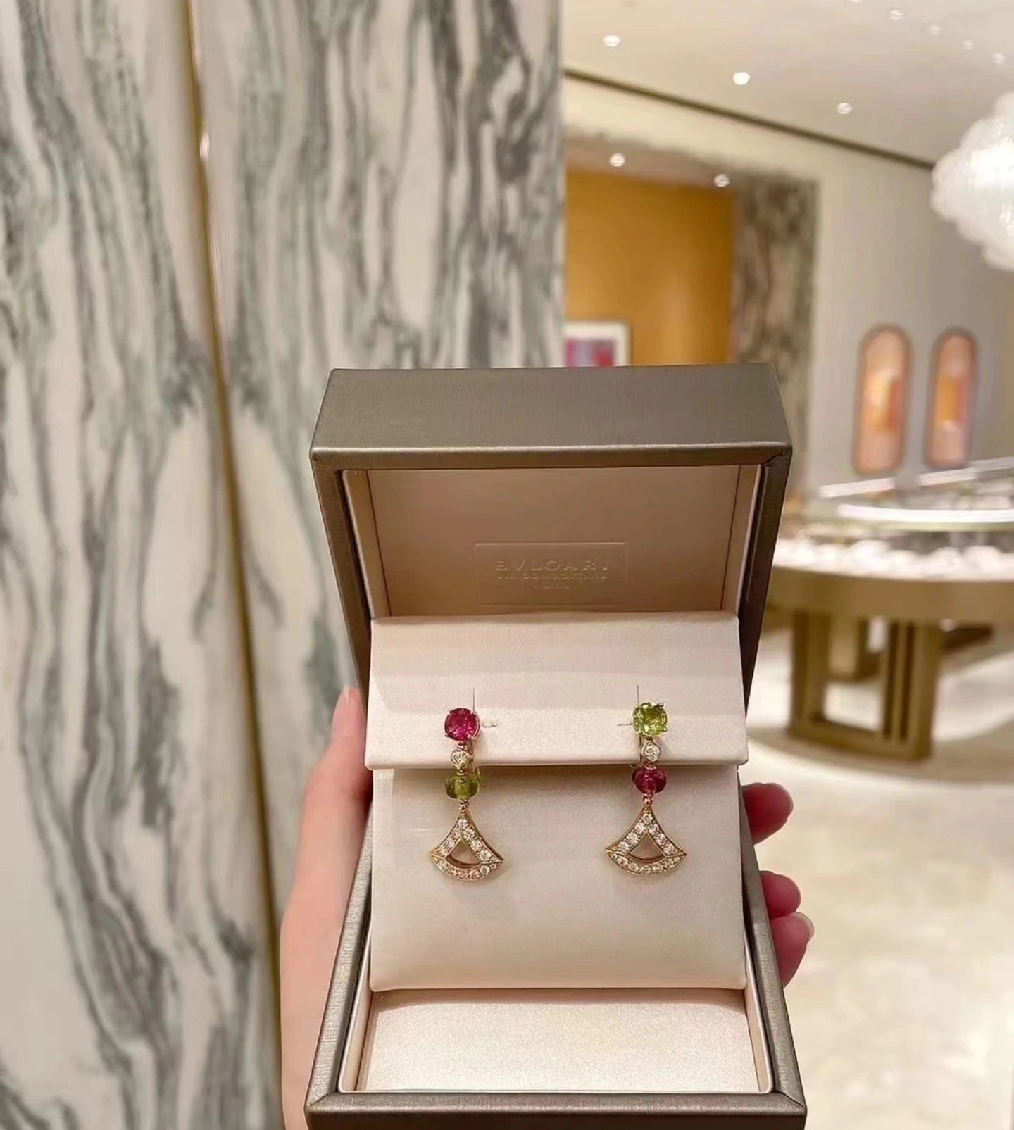 Barbara -- V595t1 earrings item:E-S092L3164H