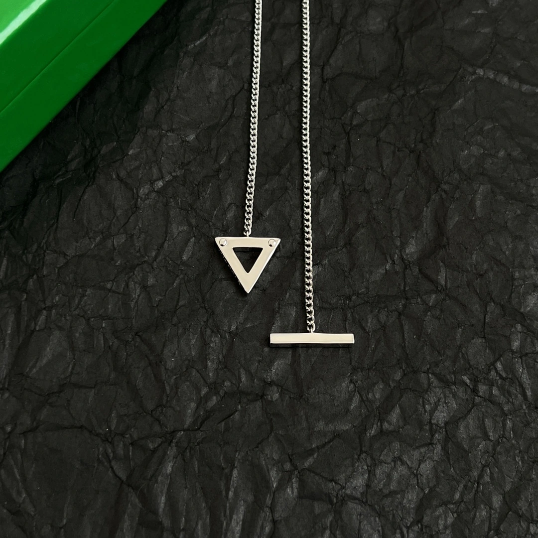 Barbara -- V595t1 necklace 2colour item:E-S092L3165-2H