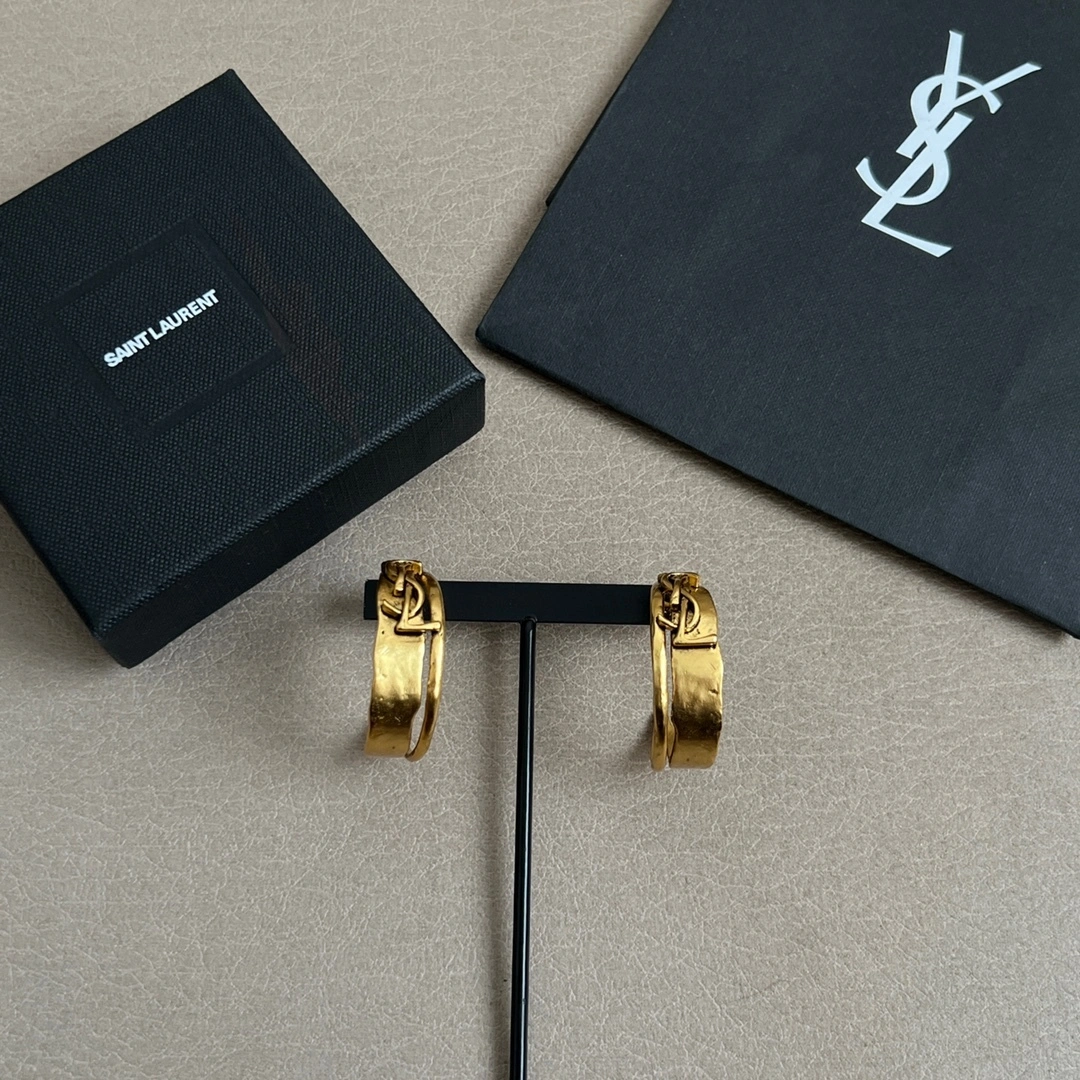 Barbara -- Yv5s earrings item:E-S092L3181H