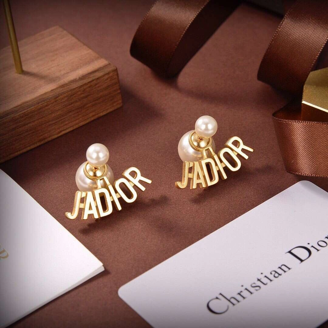 &*Barbara--- brass item :A-S192H0445