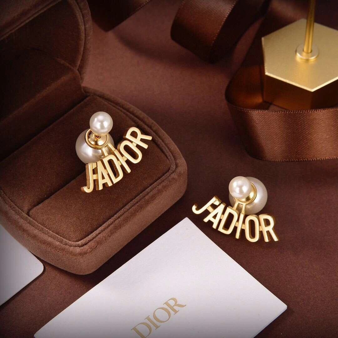 &*Barbara--- brass item :A-S192H0445