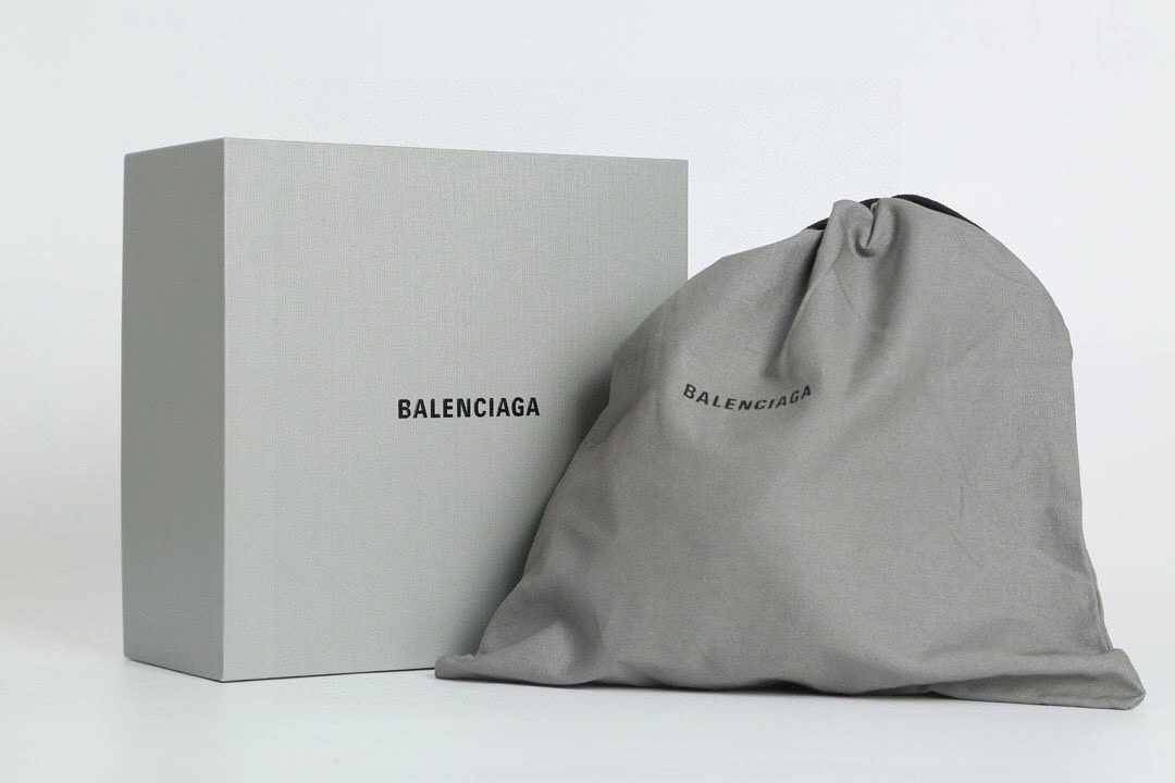 &Barbara--- logo item:B-S011C0403