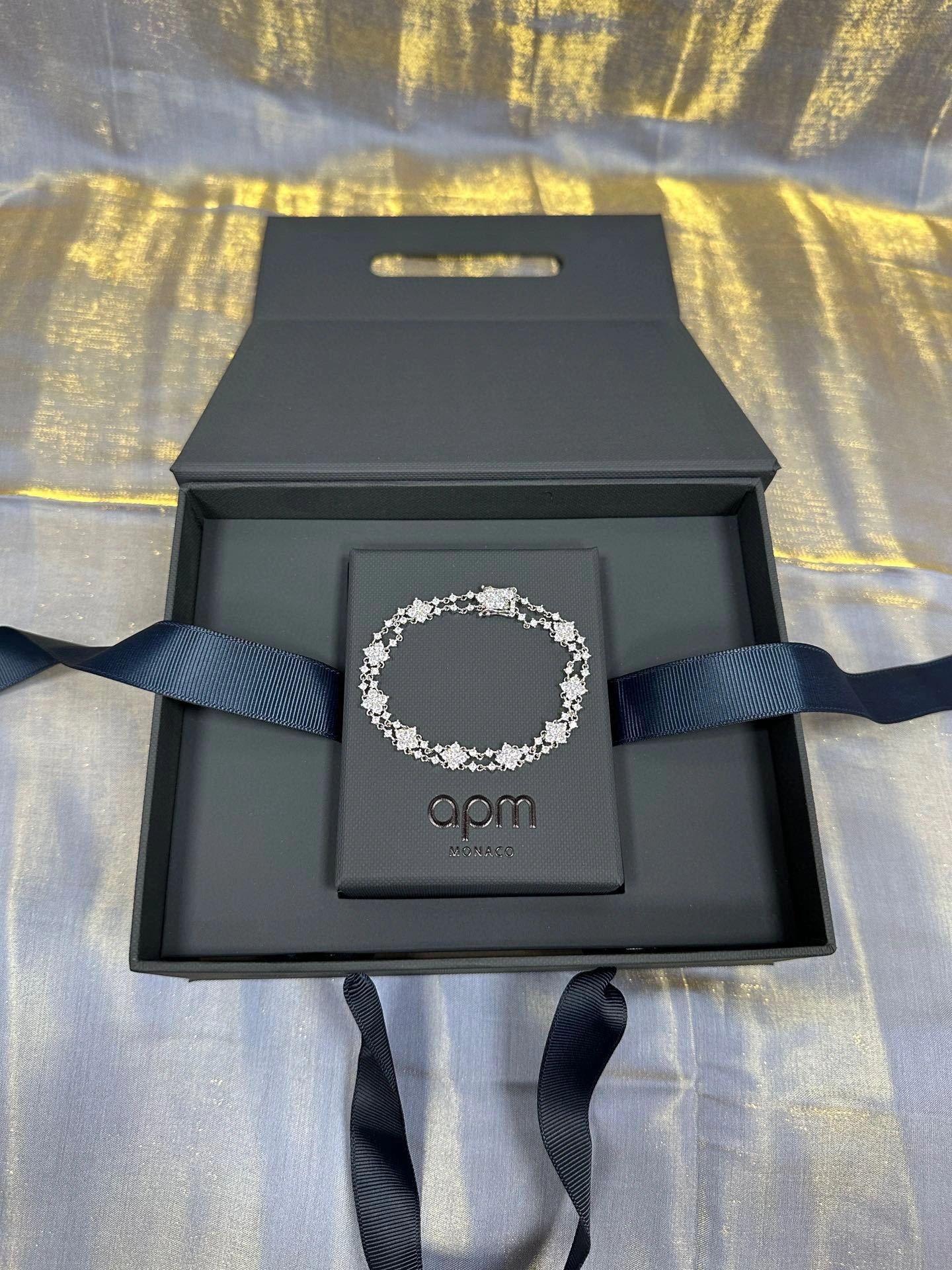 Barbara-- 1p7 bracelet item : E-S092J2934H