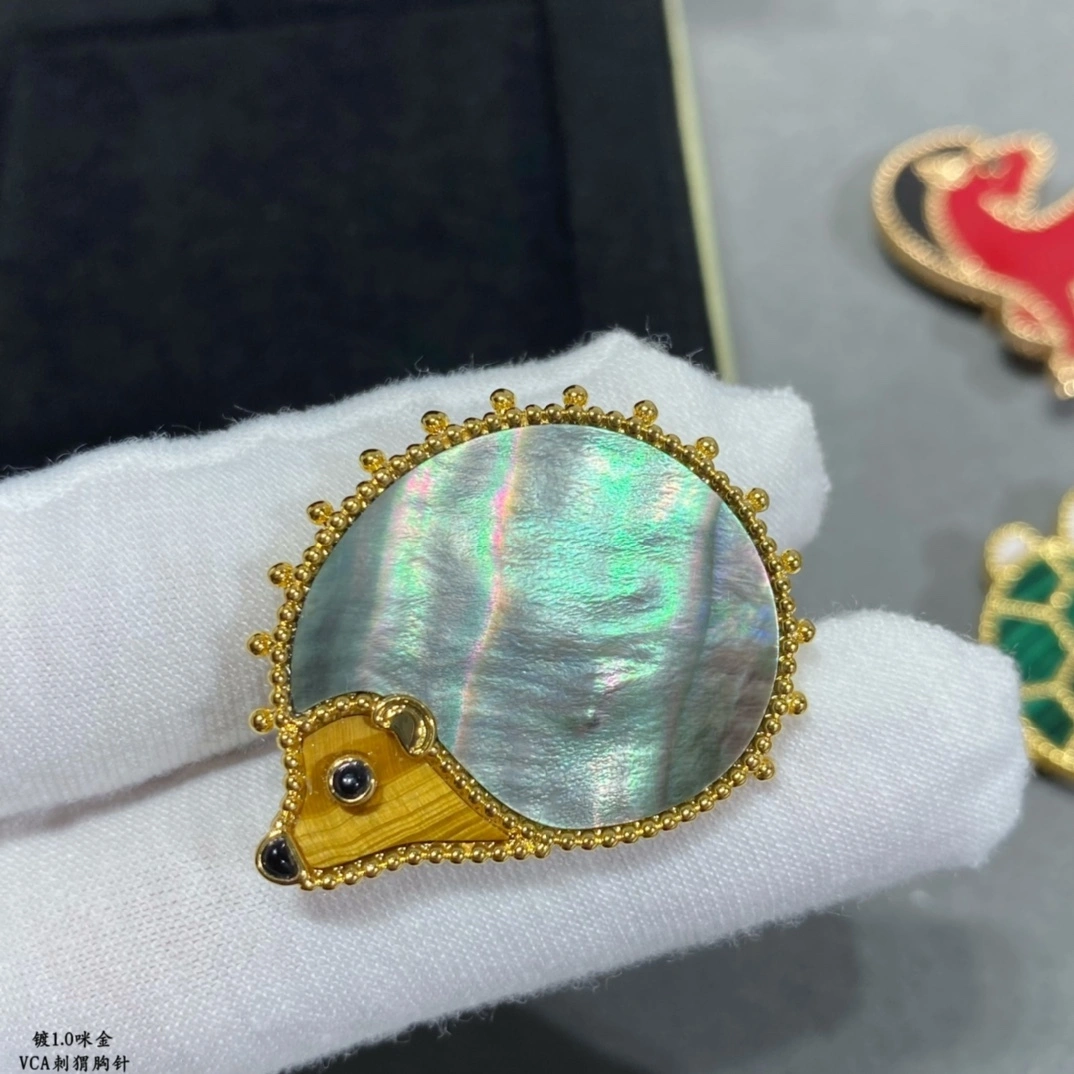 Barbara-- 1rp58s brooches gold item : E-S092J3141H