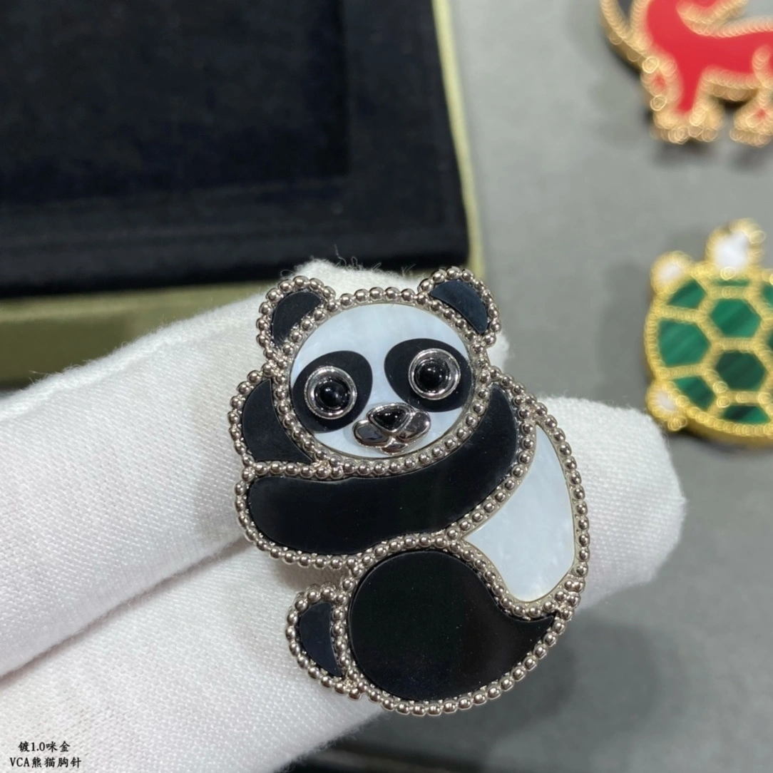 Barbara-- 1rp58s brooches gold item : E-S092J3142H