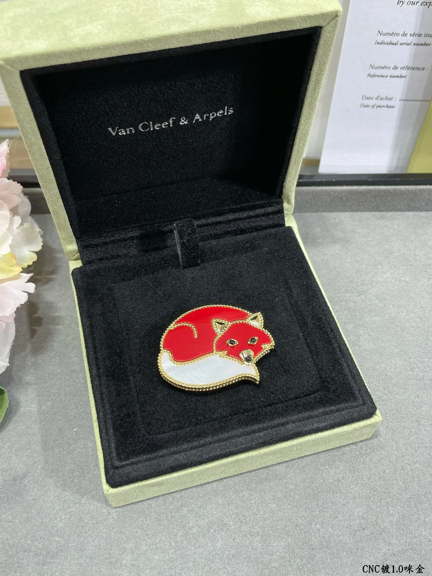Barbara-- 1rp58s brooches gold item : E-S092J3143H