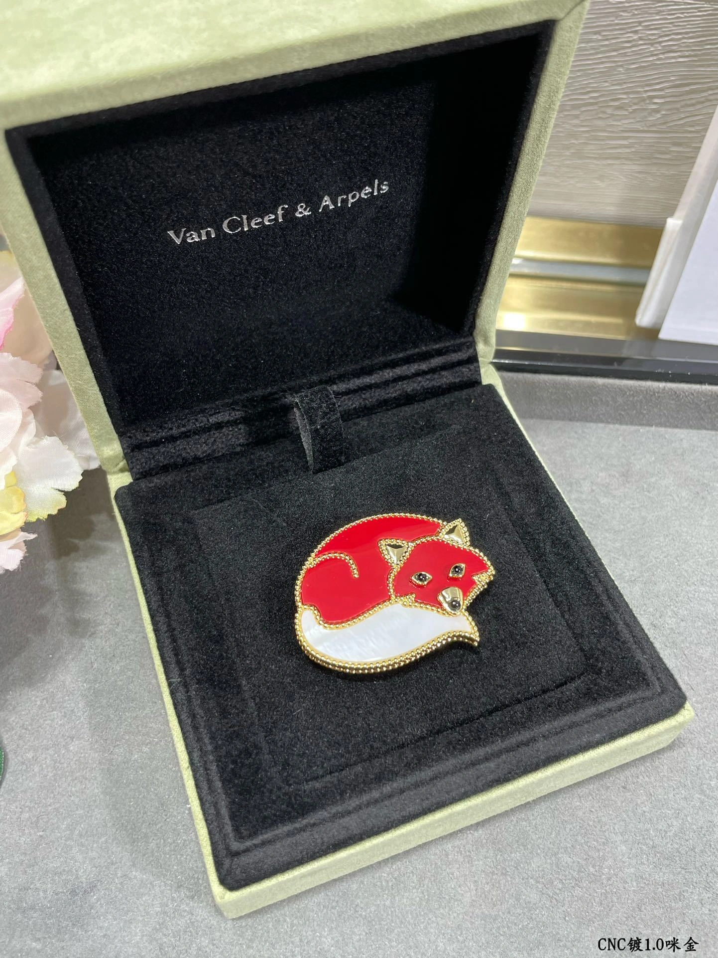 Barbara-- 1rp58s brooches gold item : E-S092J3143H