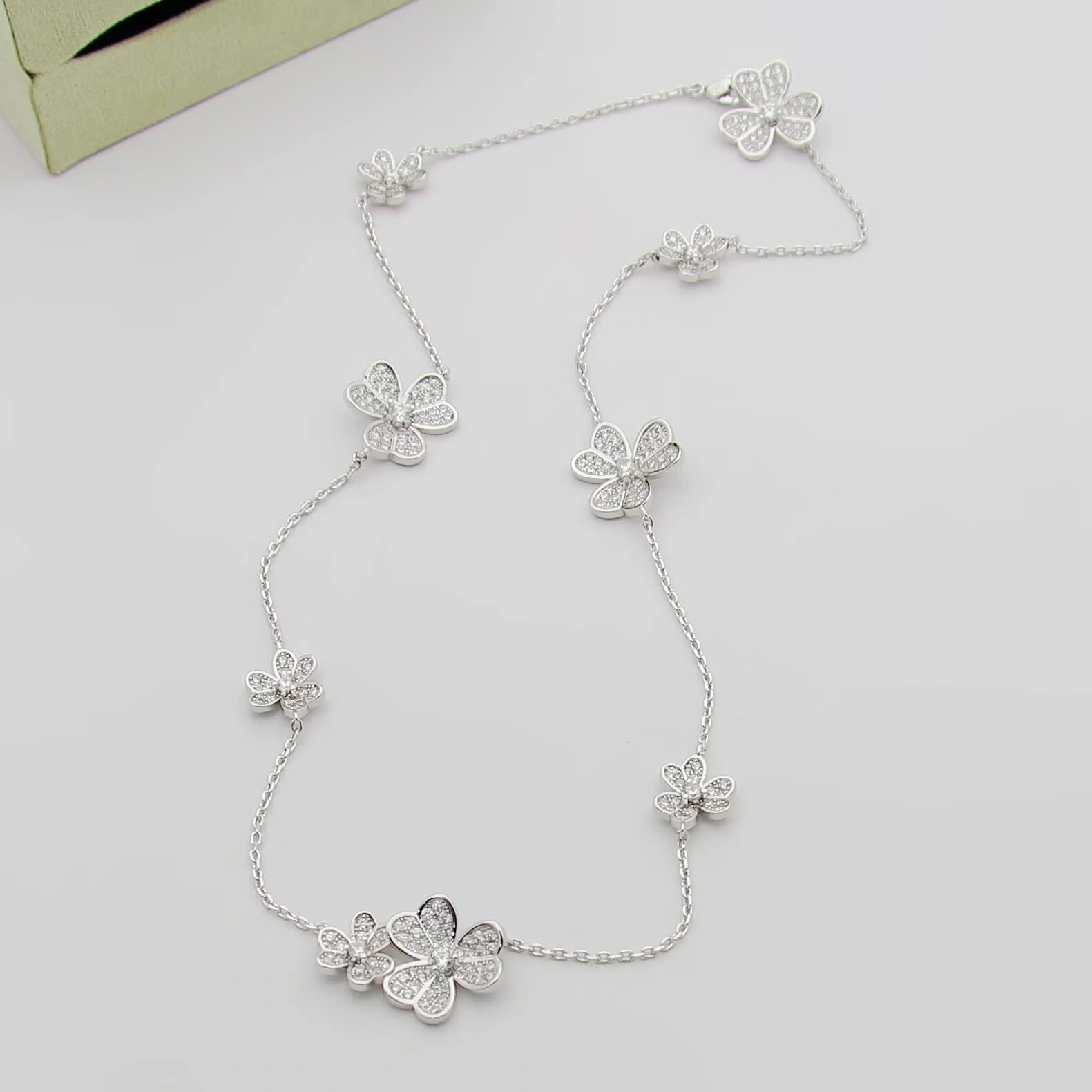 Barbara-- 1rp58s necklace 3colour item : E-S092J3012-3H