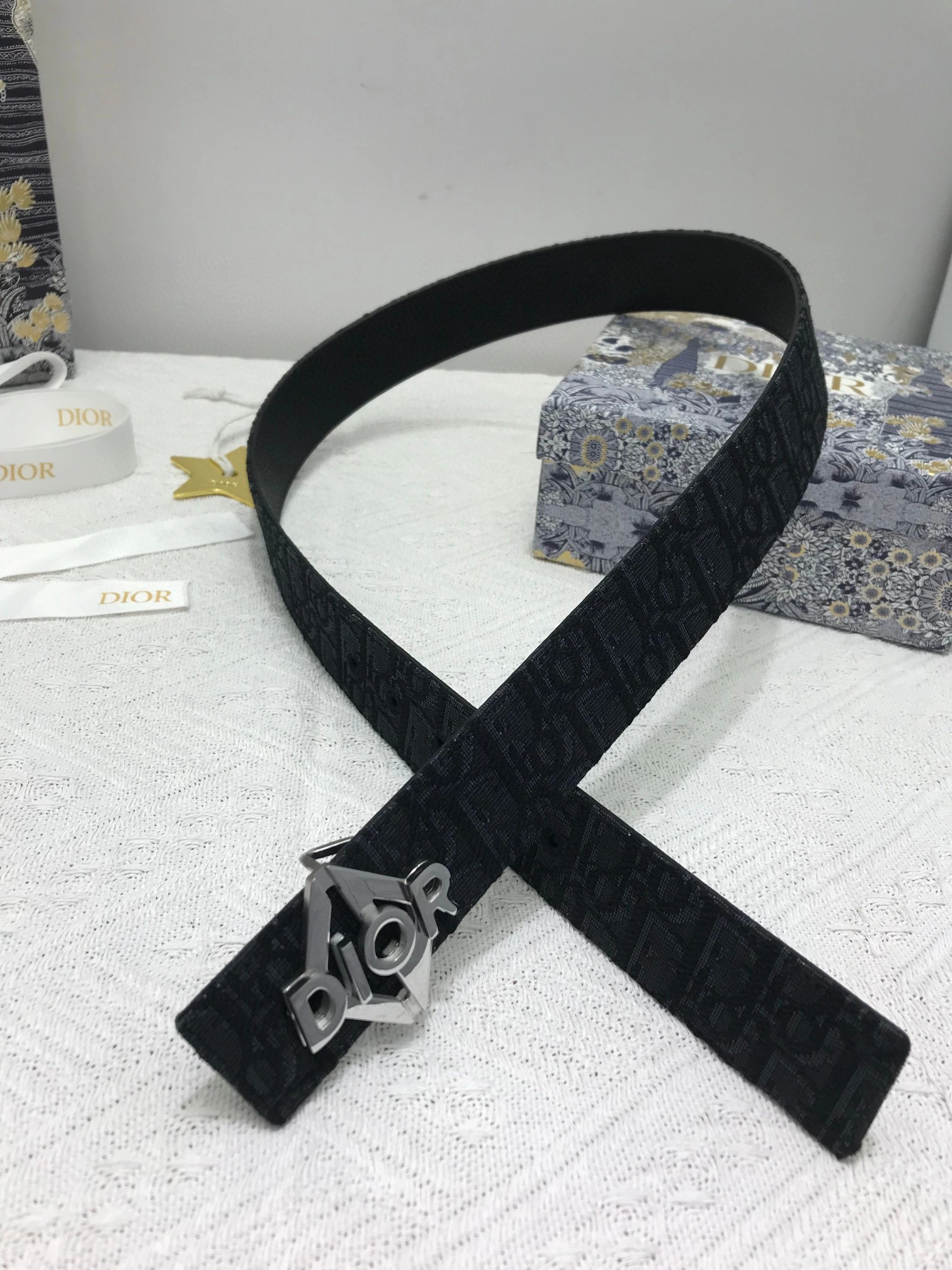&Barbara-- 35 Montaigne Oblique 35 Montaigne item:C-S316H2490T