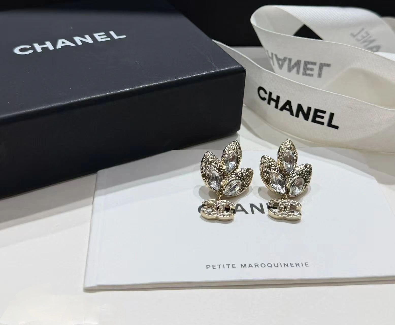 Barbara-- 3h1958 26c earrings item:E-S092L3133H