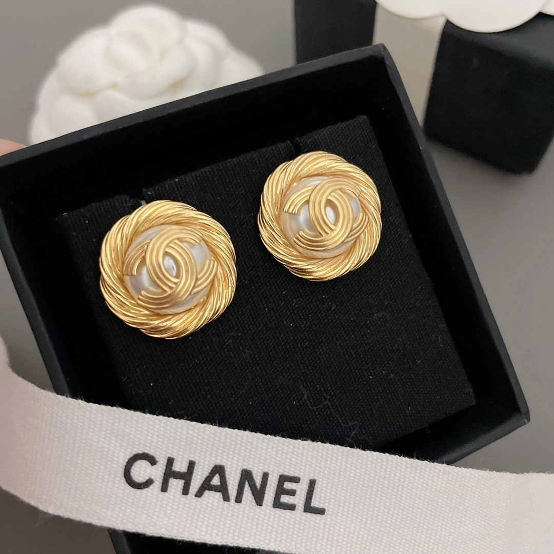 Barbara-- 3h1958 Vintage earrings item:F-S092A1035H