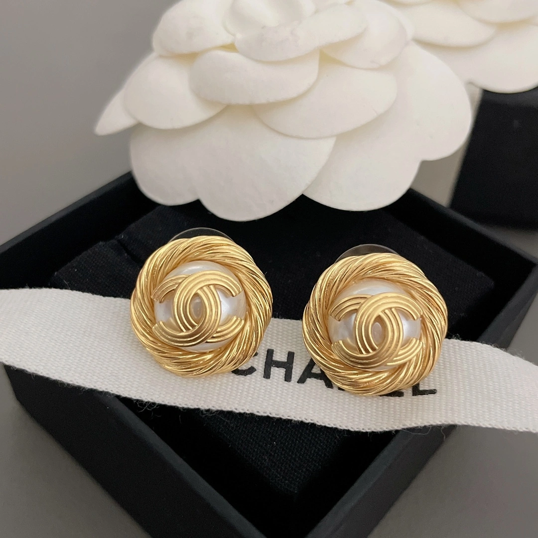 Barbara-- 3h1958 Vintage earrings item:F-S092A1035H