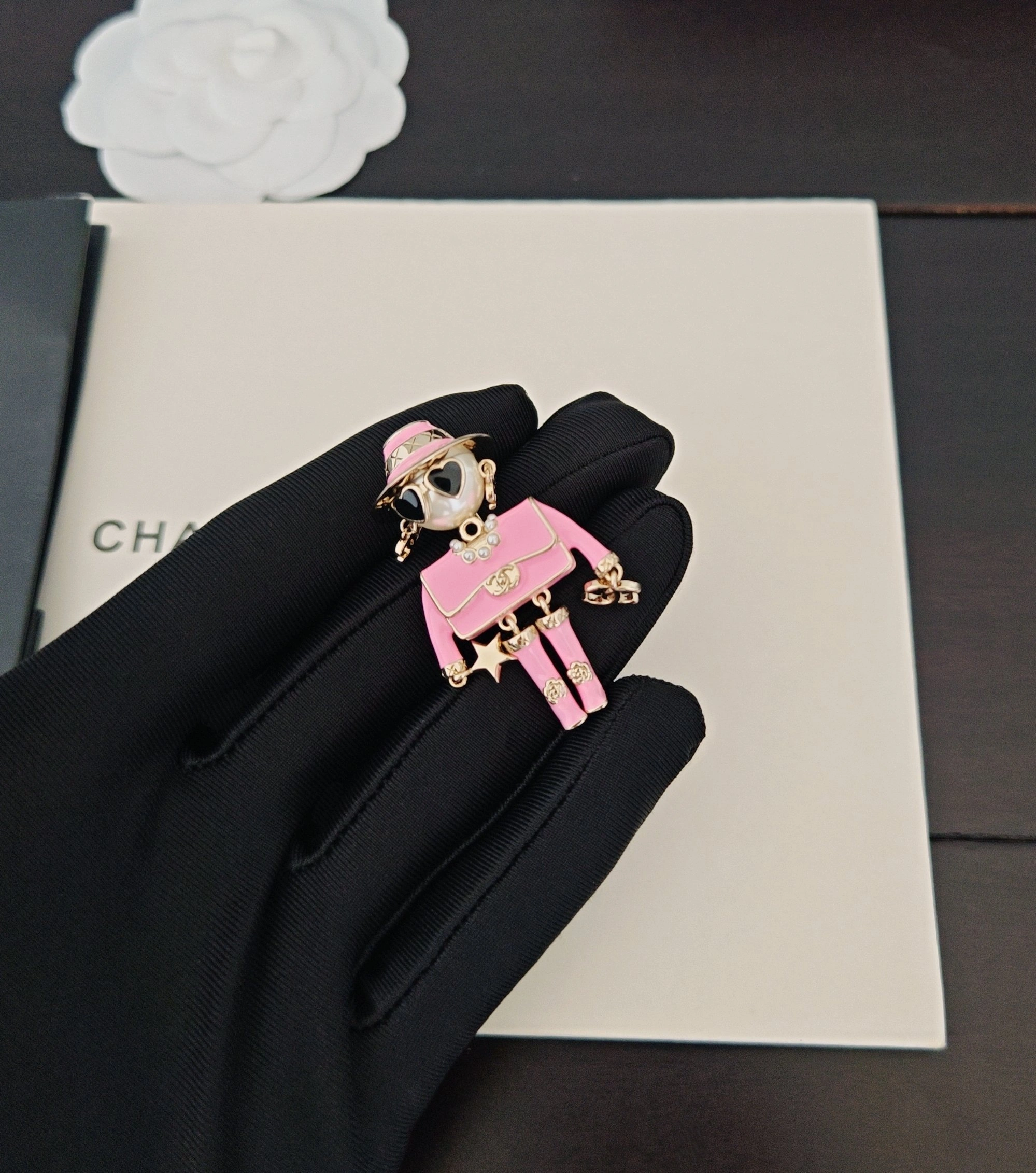 Barbara-- 3h1958 brooches item : E-S092J3104H