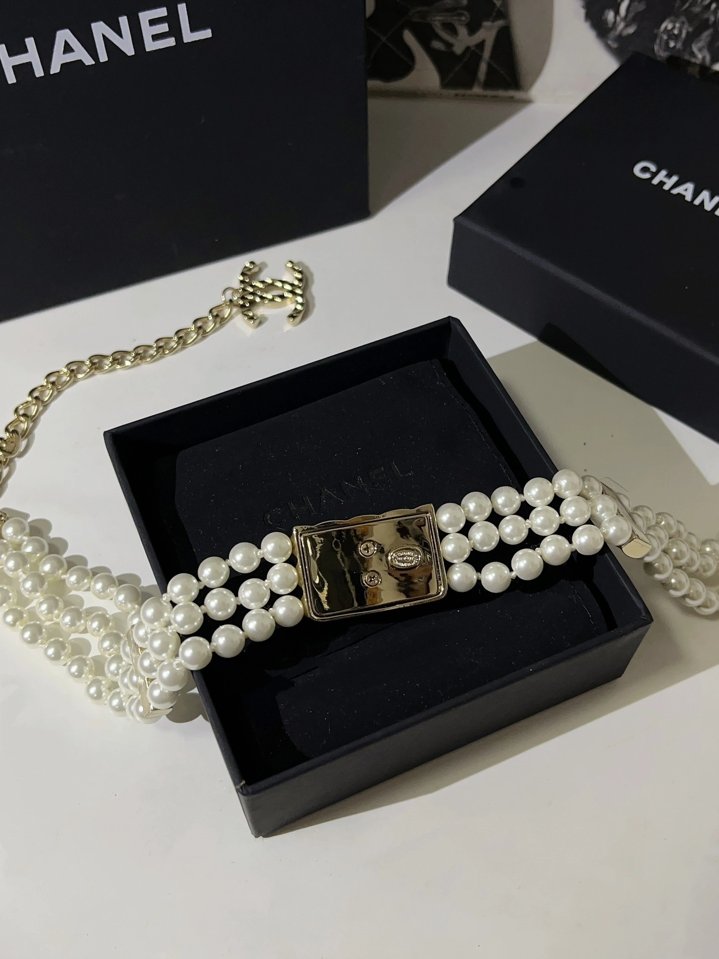 Barbara-- 3h1958 choker Vintagenecklace item:E-S092L1423H