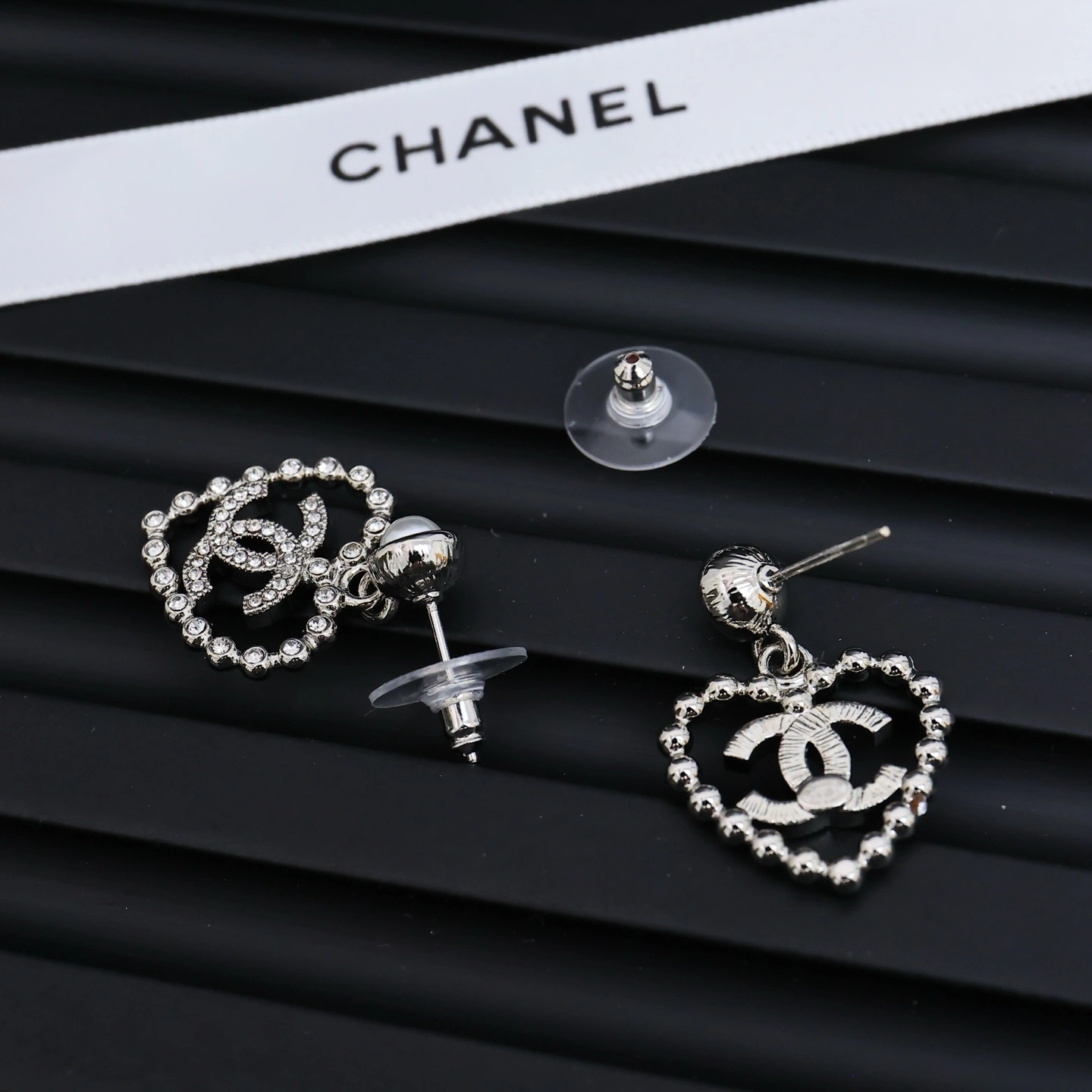 Barbara-- 3h1958 earrings 2Colour item : E-S092K1110-2H