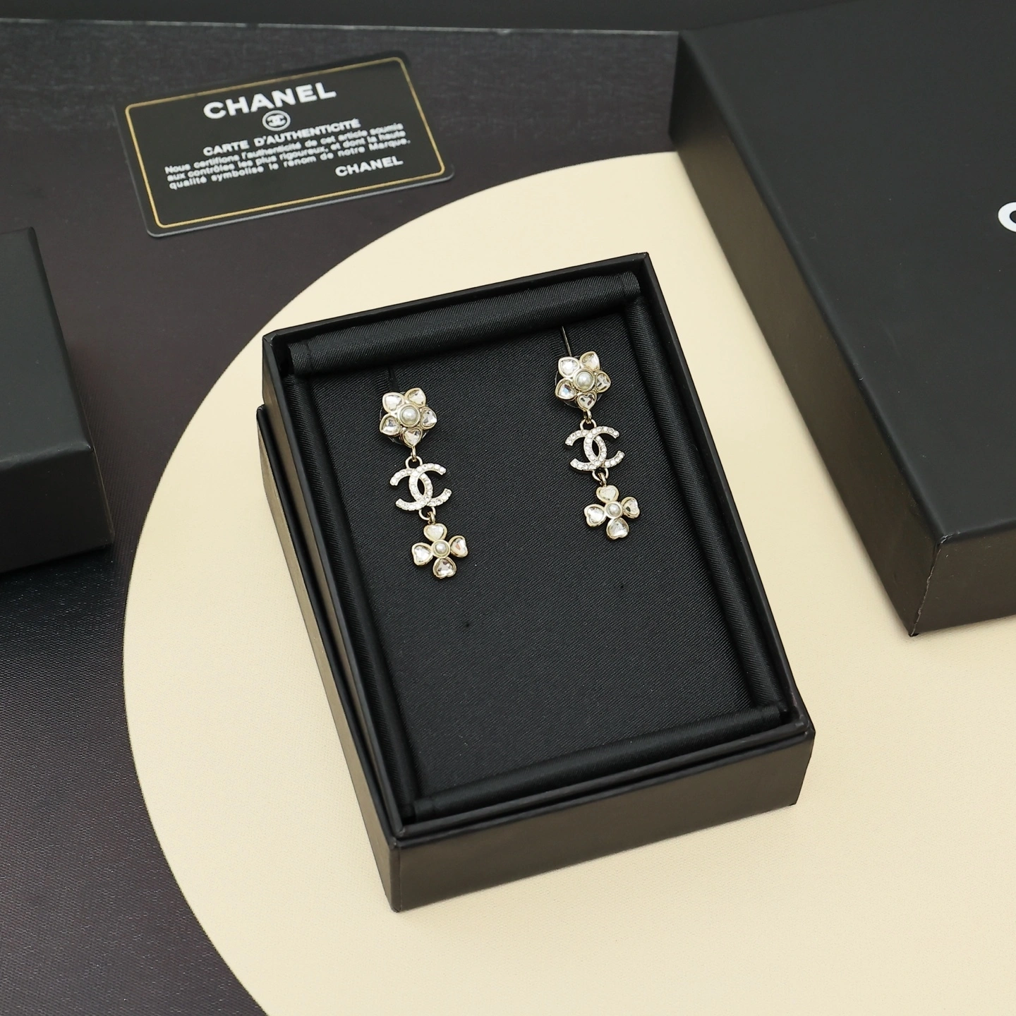 Barbara-- 3h1958 earrings item : E-S006K0111H