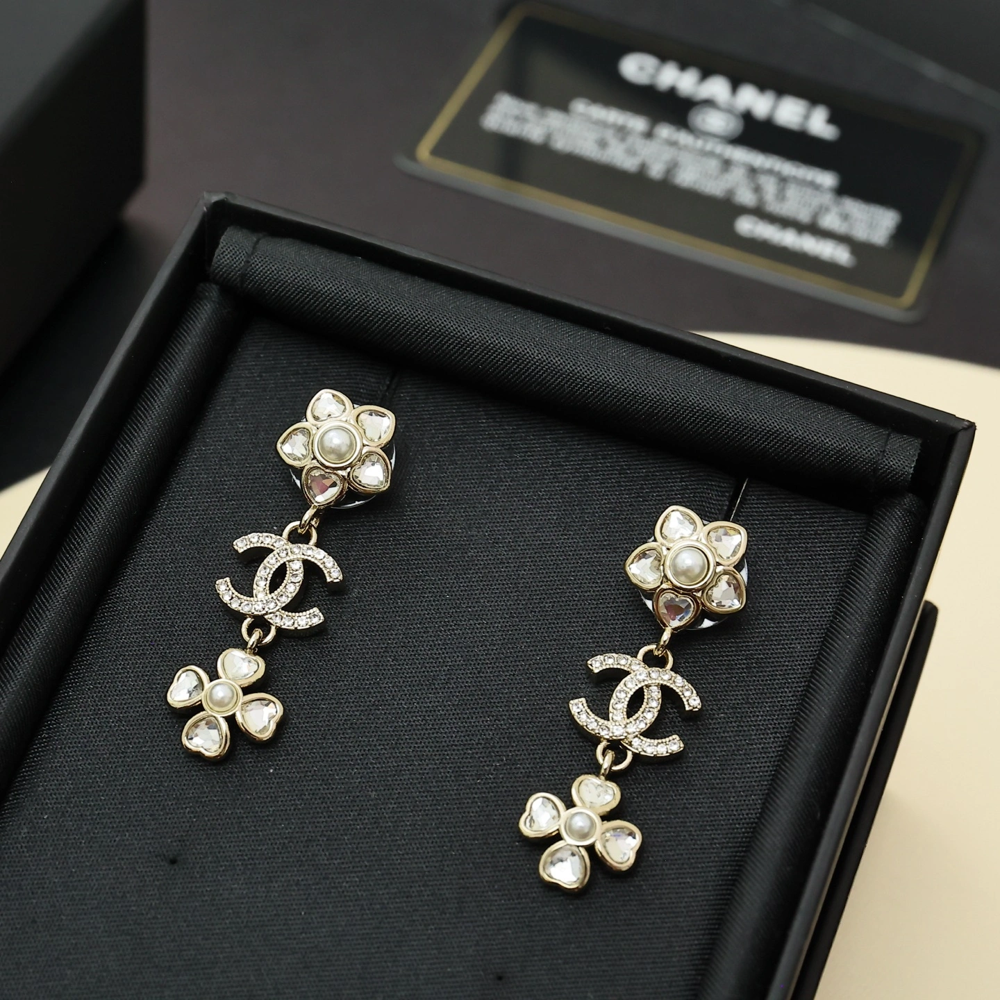 Barbara-- 3h1958 earrings item : E-S006K0111H