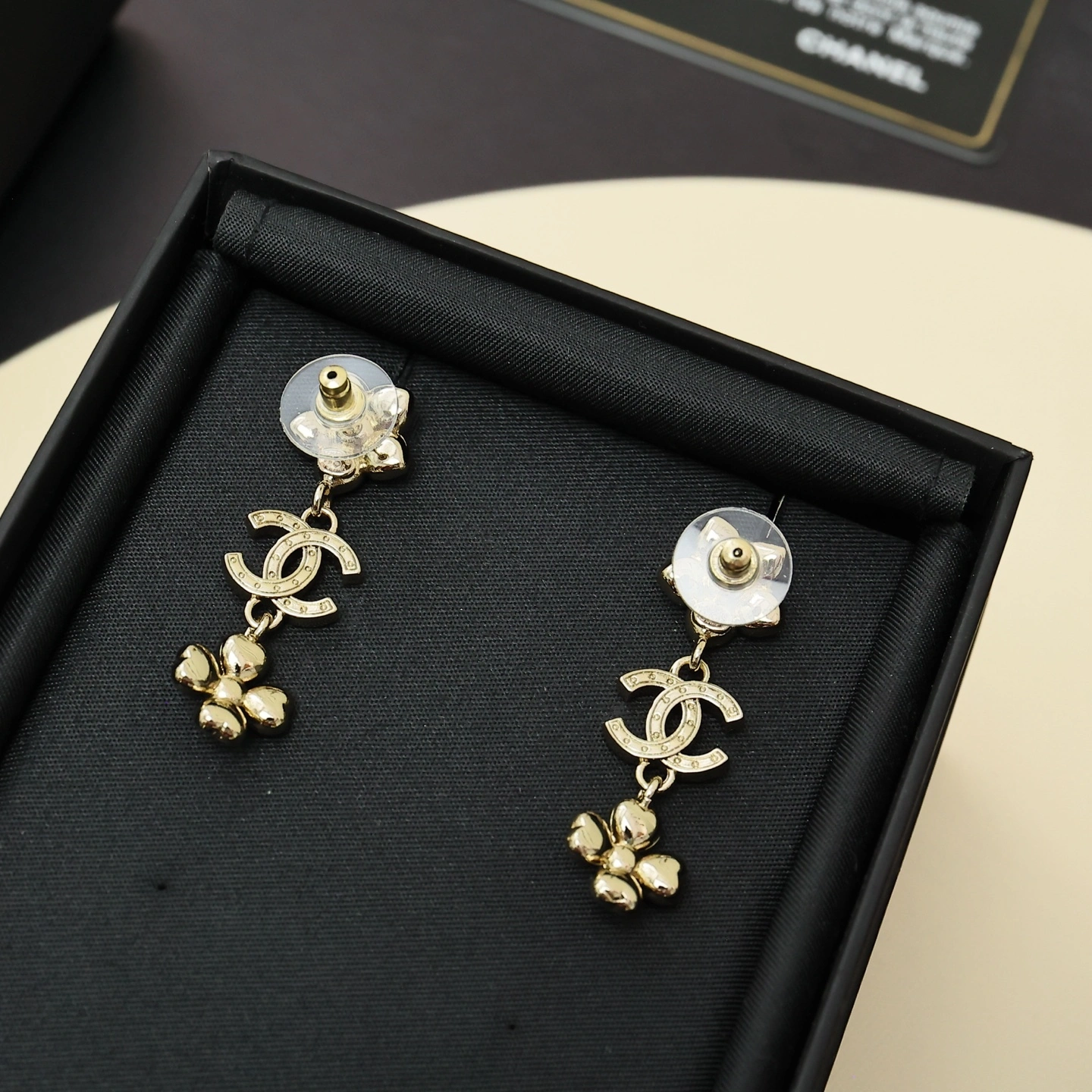 Barbara-- 3h1958 earrings item : E-S006K0111H