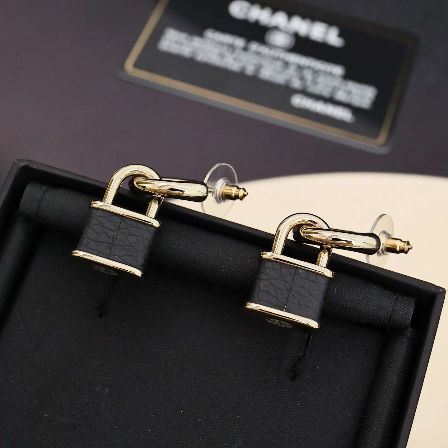 Barbara-- 3h1958 earrings item : E-S092J3102H