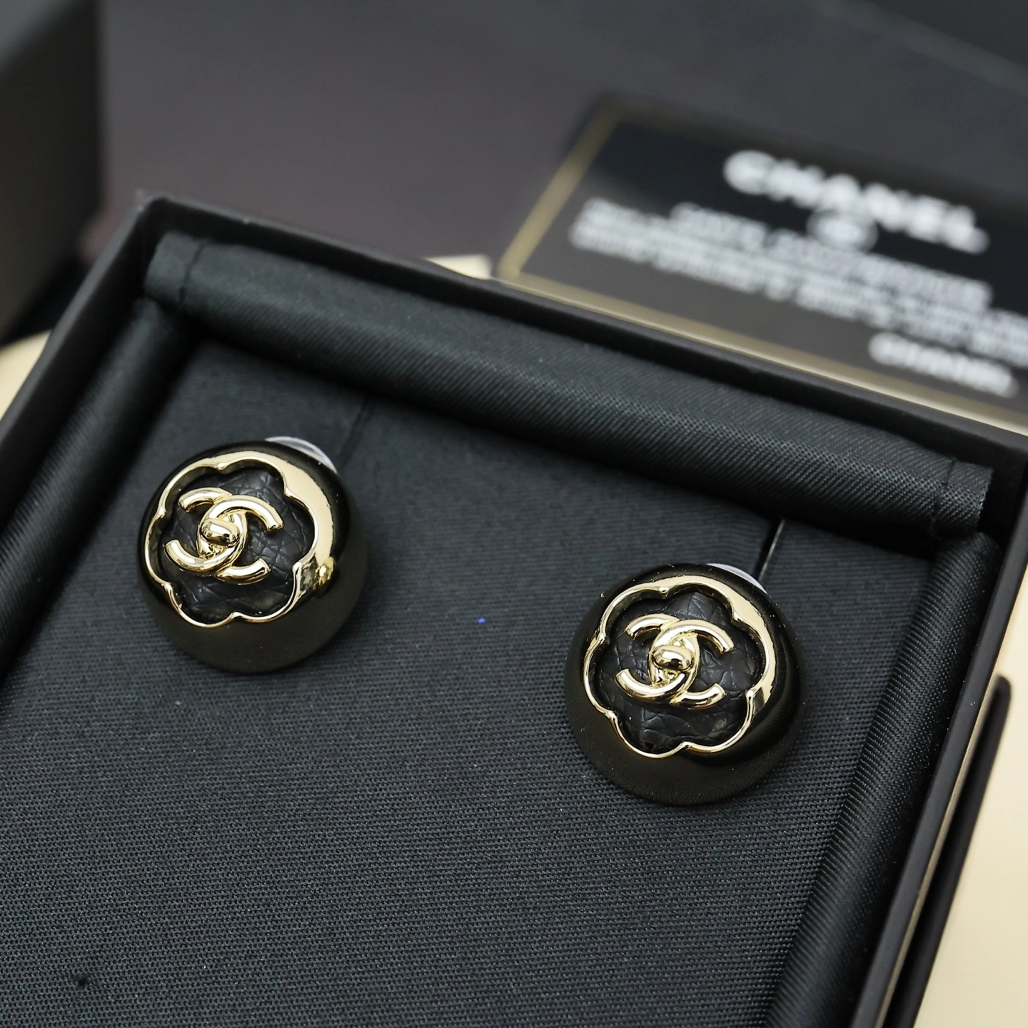 Barbara-- 3h1958 earrings item : E-S092K1107H