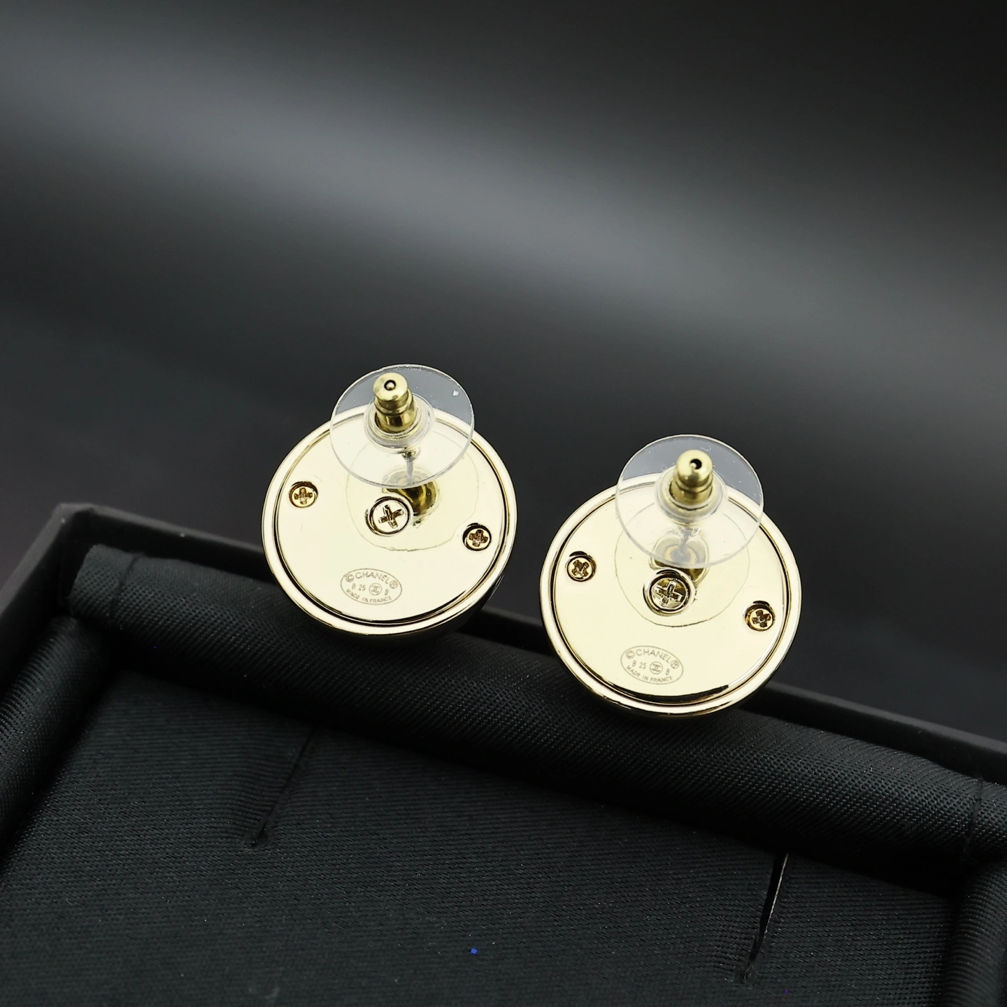 Barbara-- 3h1958 earrings item : E-S092K1107H