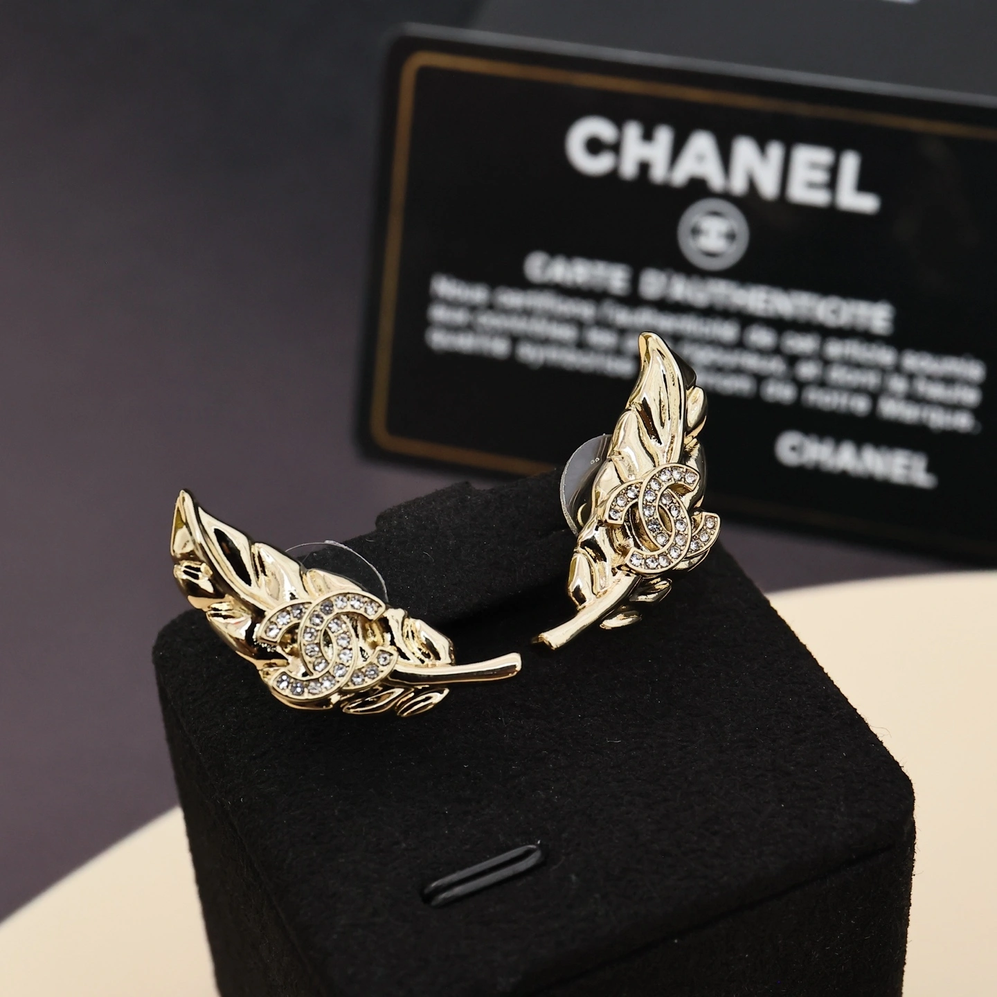 Barbara-- 3h1958 earrings item : E-S092K1113H