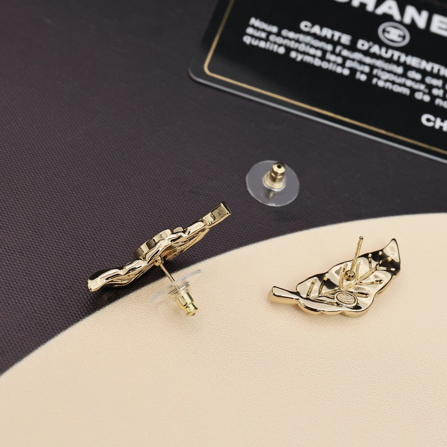 Barbara-- 3h1958 earrings item : E-S092K1113H