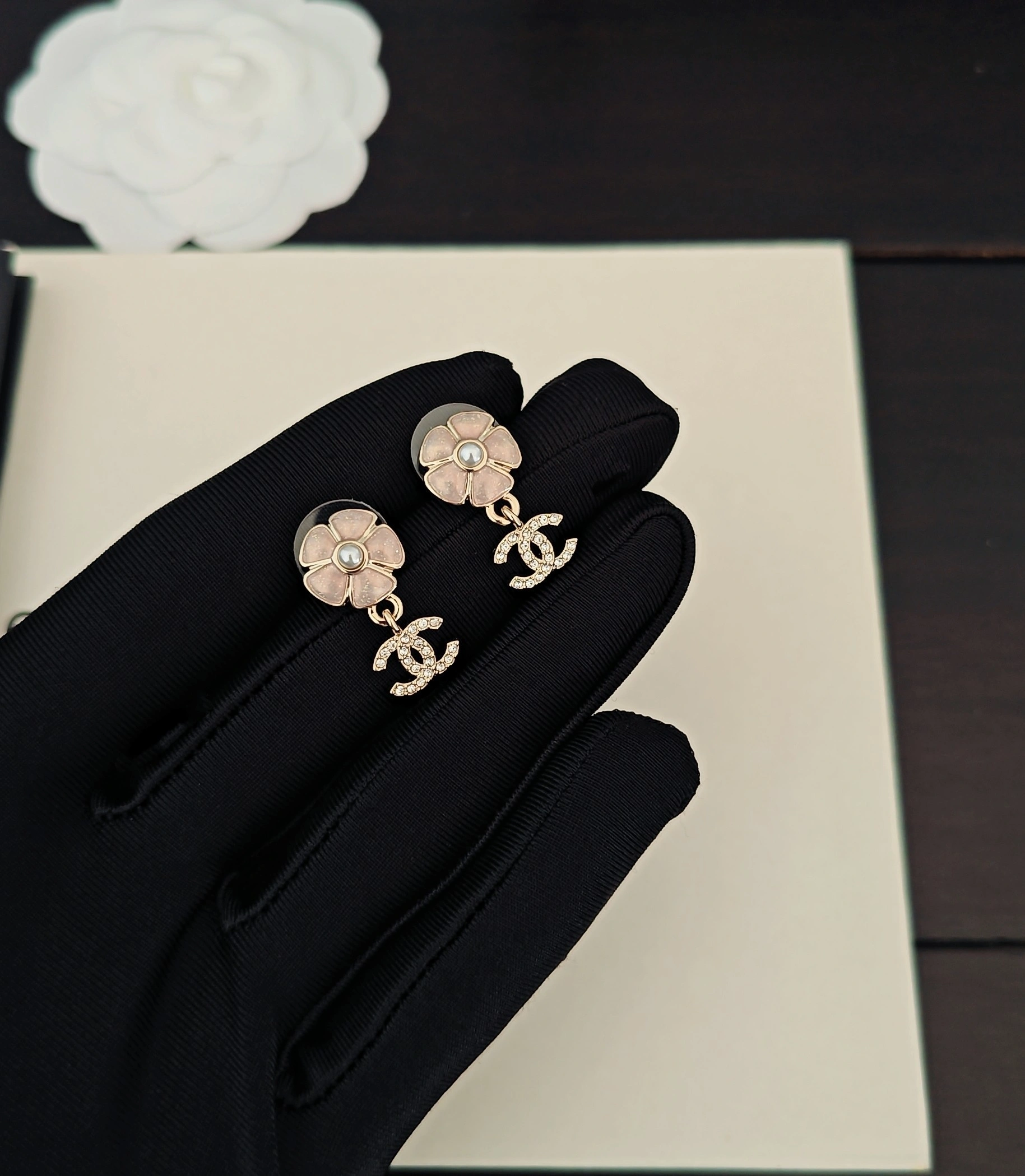 Barbara-- 3h1958 earrings item:F-S092A1031H