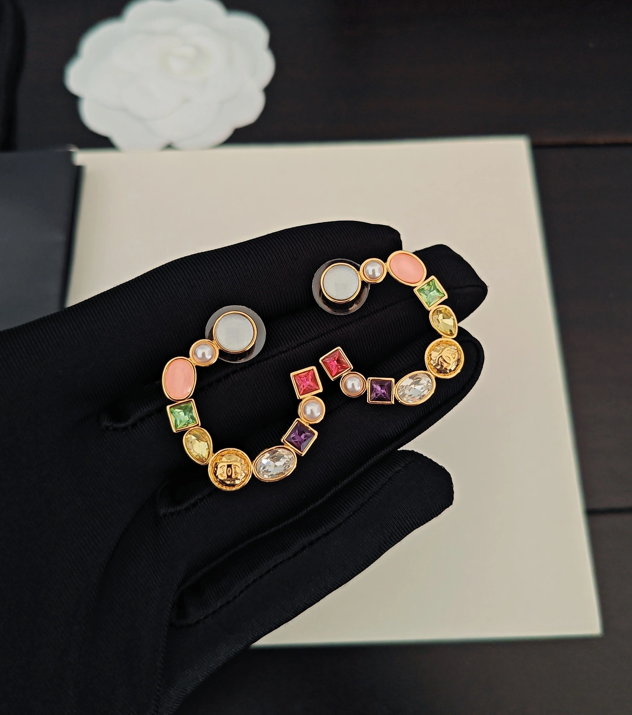 Barbara-- 3h1958 earrings item:F-S092A1032H