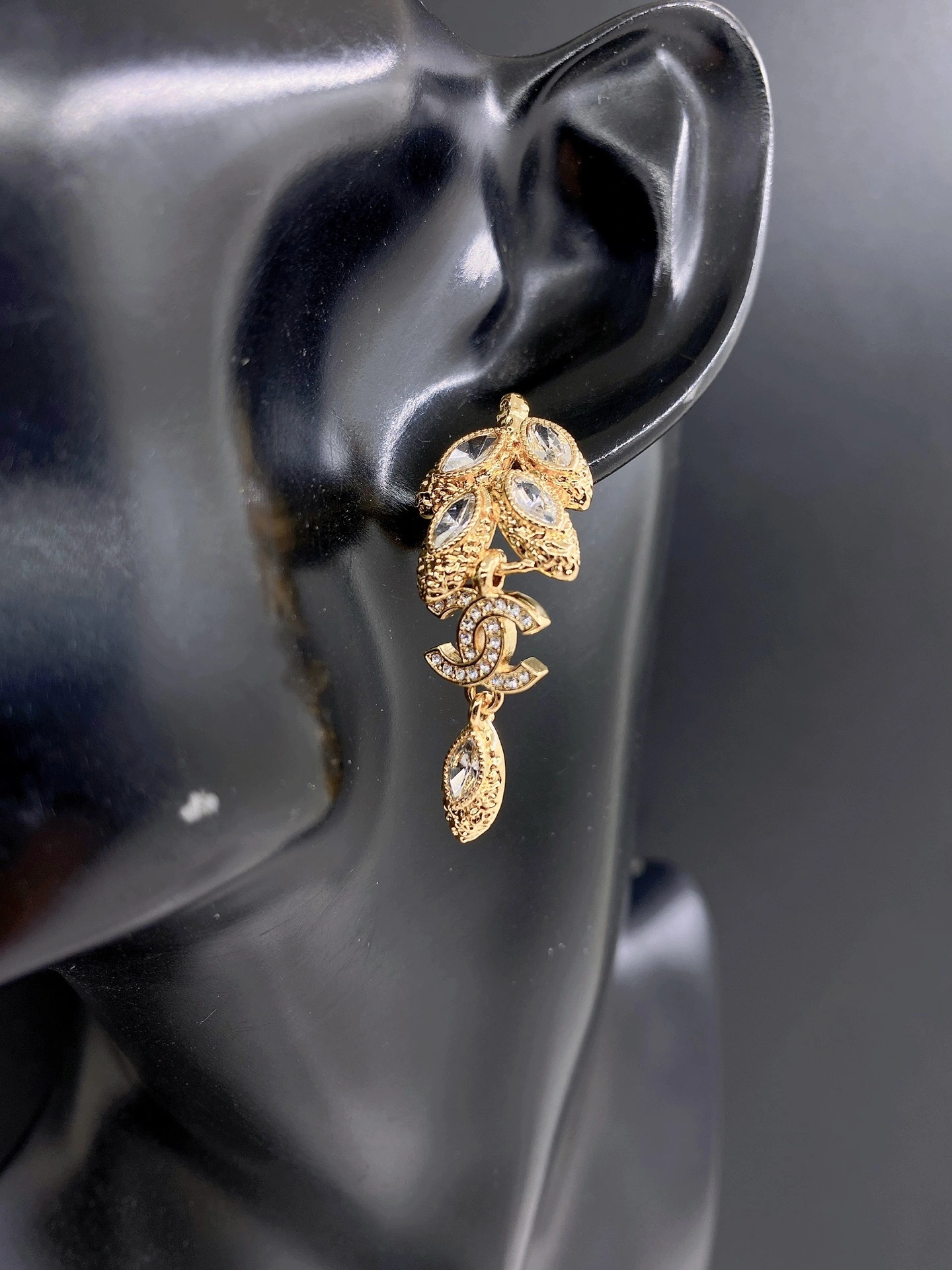 Barbara-- 3h1958 earrings item:F-S092A1037H