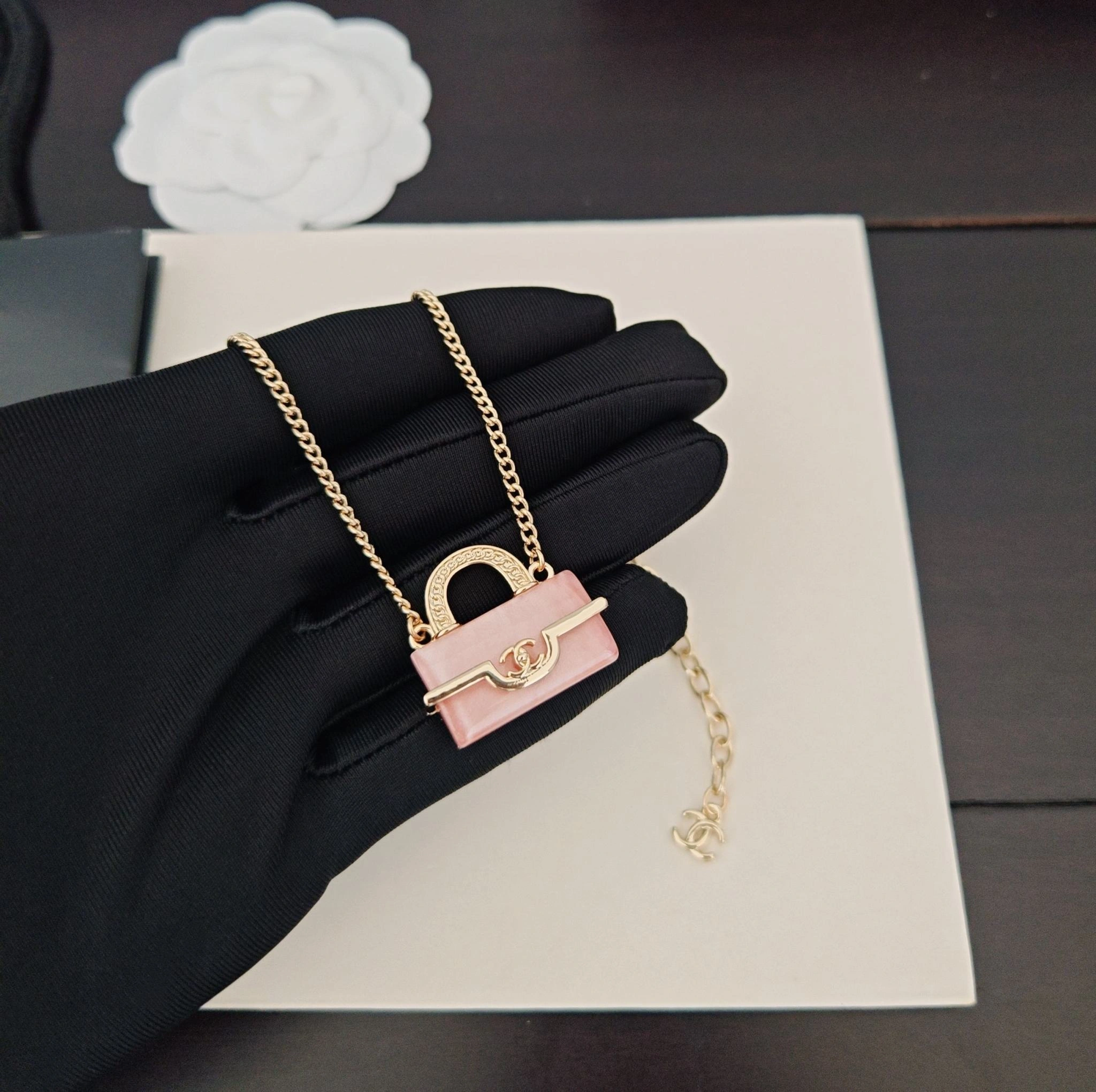 Barbara-- 3h1958 necklace item : E-S092J3105H