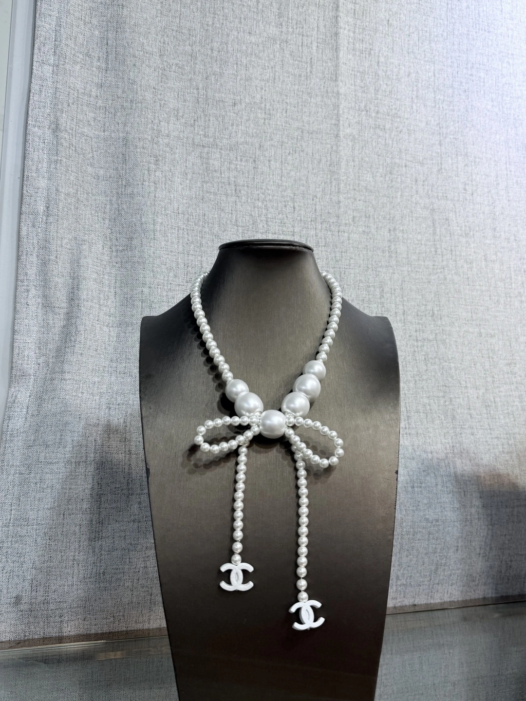 Barbara-- 3h1958 necklace item : E-S092J3107H